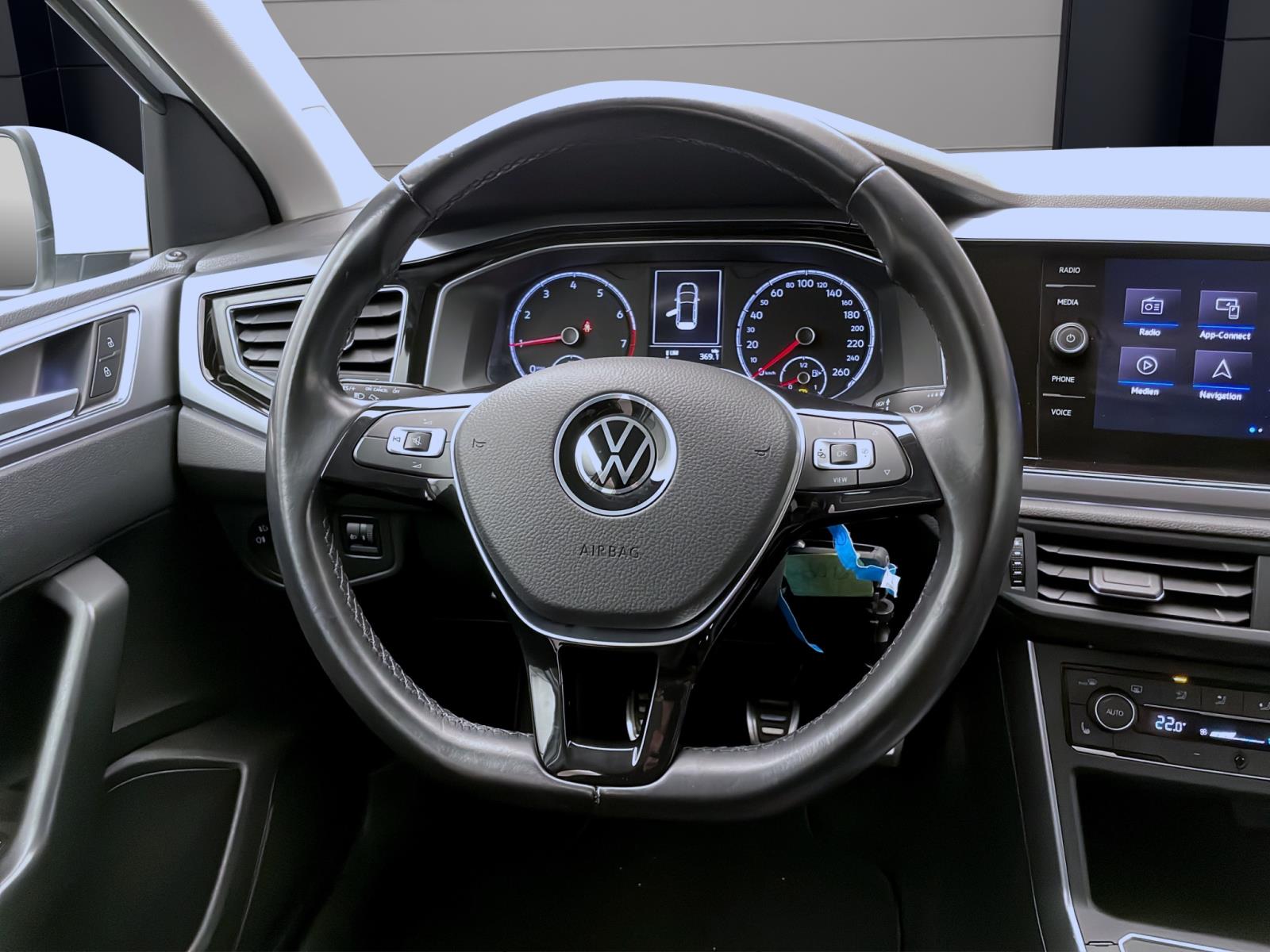 Bild 10: Volkswagen Polo 1.0 TSI ACTIVE PDC SITZHZG KLIMA