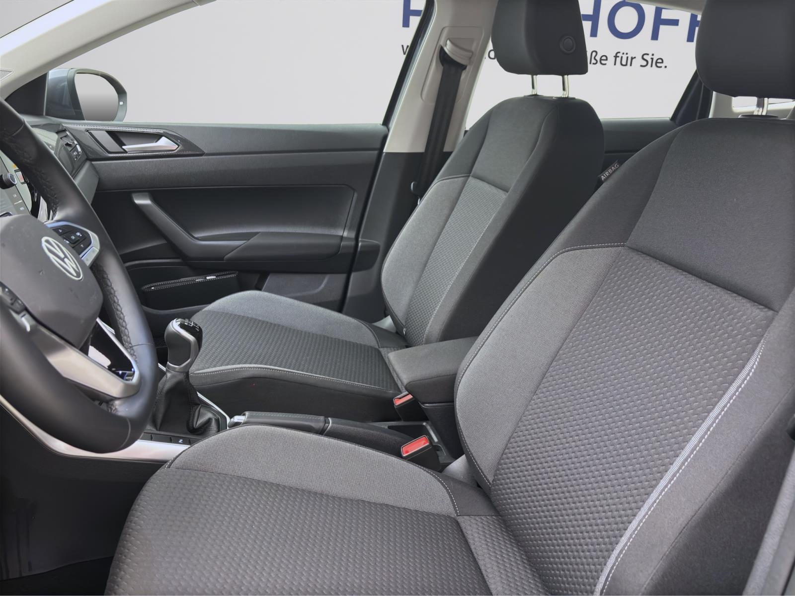 Bild 8: Volkswagen Taigo 1.0 TSI LIFE NAVI PDC SITZHZG LED