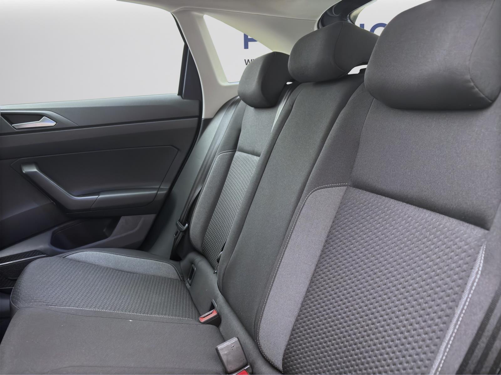 Bild 13: Volkswagen Taigo 1.0 TSI LIFE NAVI PDC SITZHZG LED