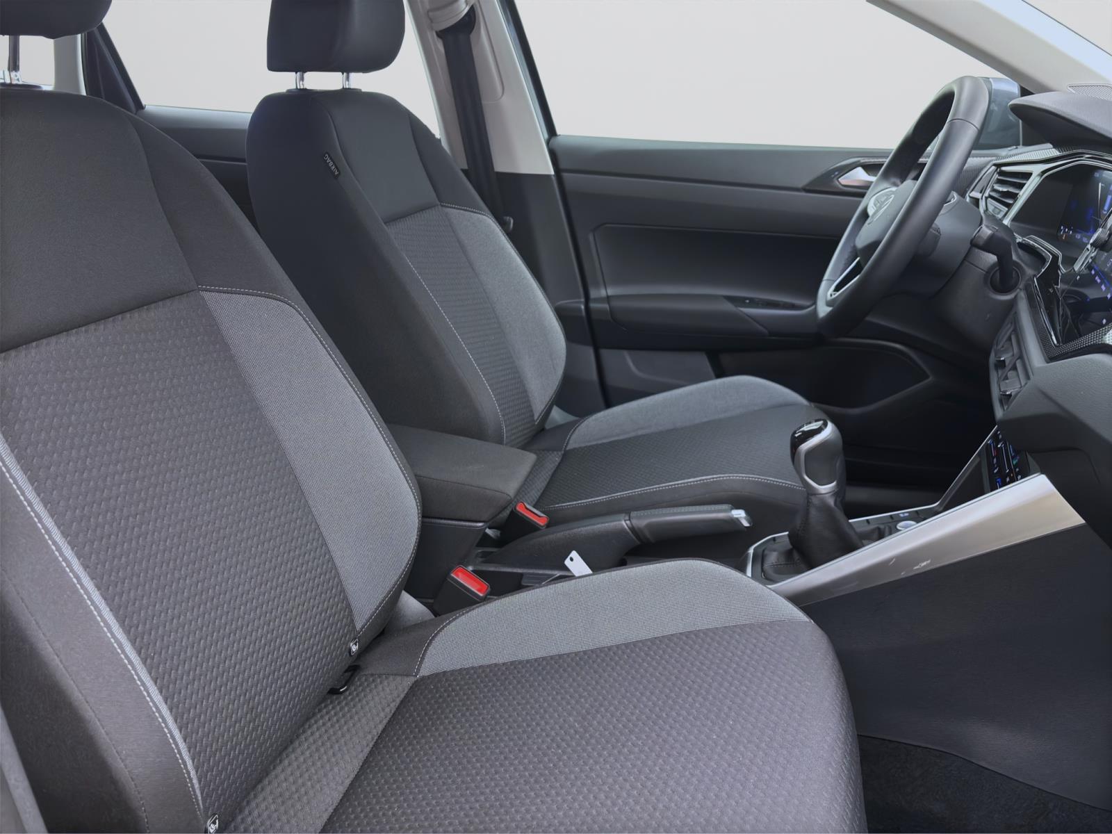 Bild 14: Volkswagen Taigo 1.0 TSI LIFE NAVI PDC SITZHZG LED