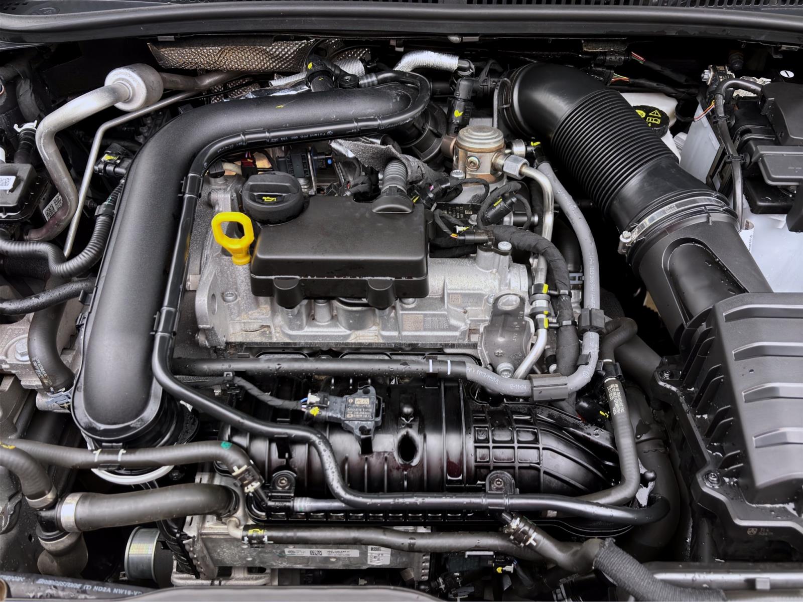 Bild 16: Volkswagen Taigo 1.0 TSI LIFE NAVI PDC SITZHZG LED