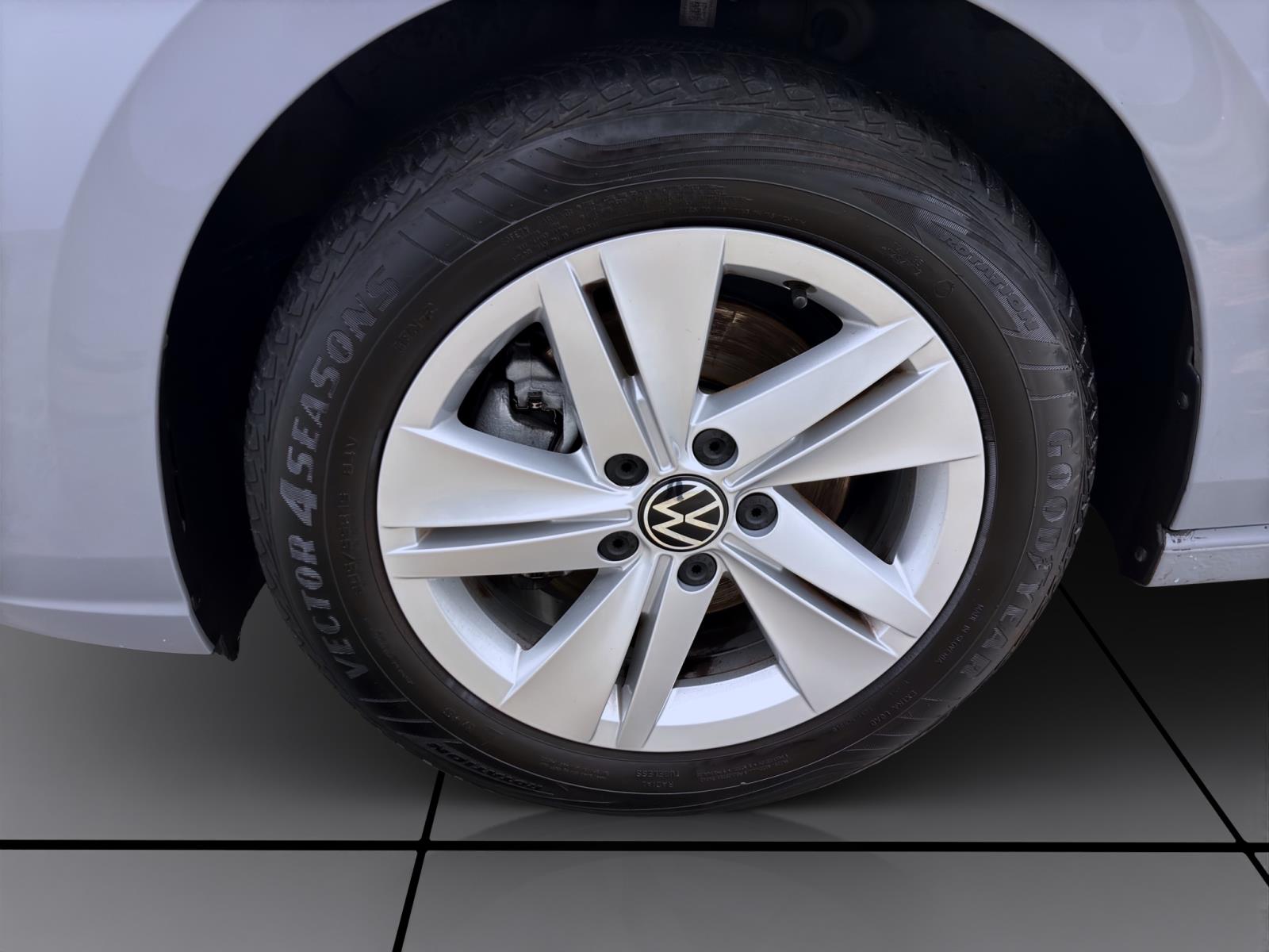 Bild 7: Volkswagen Golf 1.5 TSI LIFE NAVI IQ.LIGHT ACC SITZHZG