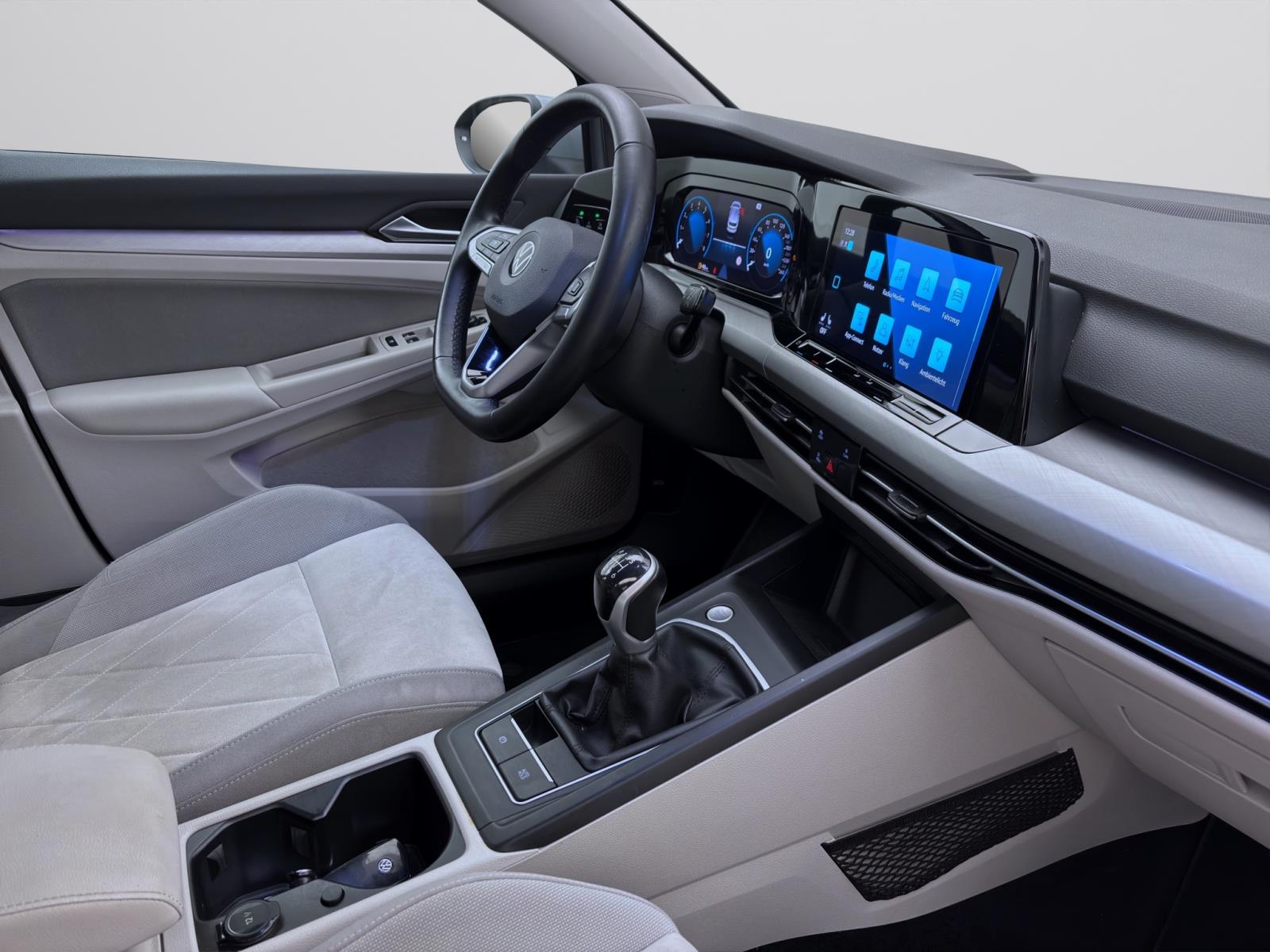 Bild 15: Volkswagen Golf 1.5 TSI LIFE NAVI IQ.LIGHT ACC SITZHZG