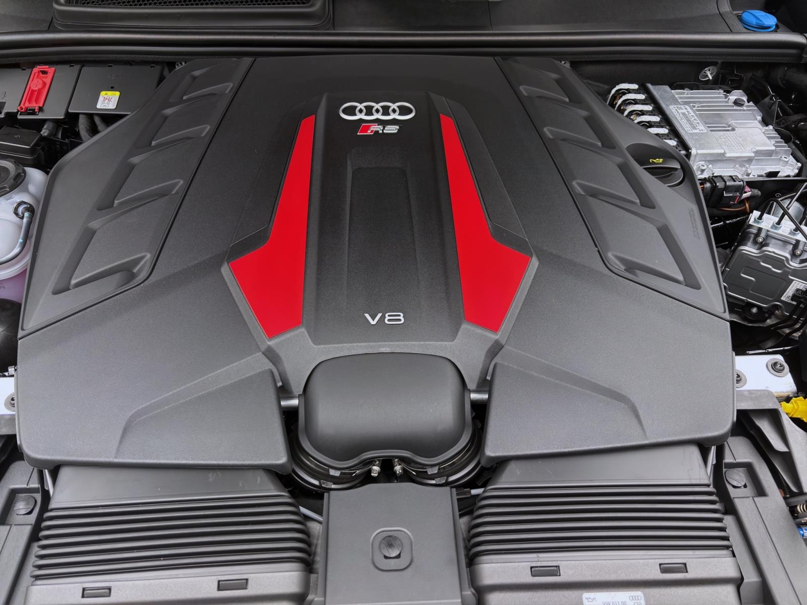 Bild 17: Audi RSQ8 Q PERFORMANCE PANO STDHZG HD-MATRIX AHK