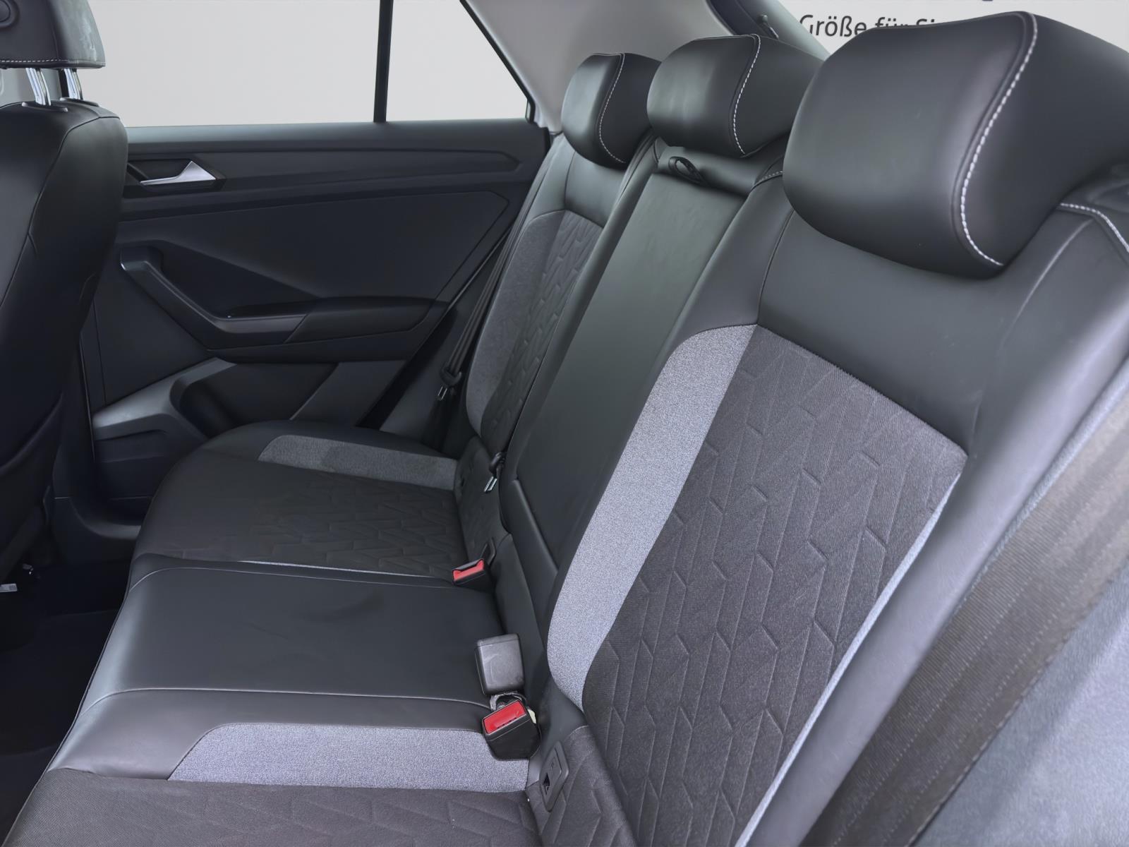 Bild 13: Volkswagen T-Roc 1.0 TSI GOAL NAVI PDC LED SITZHZG