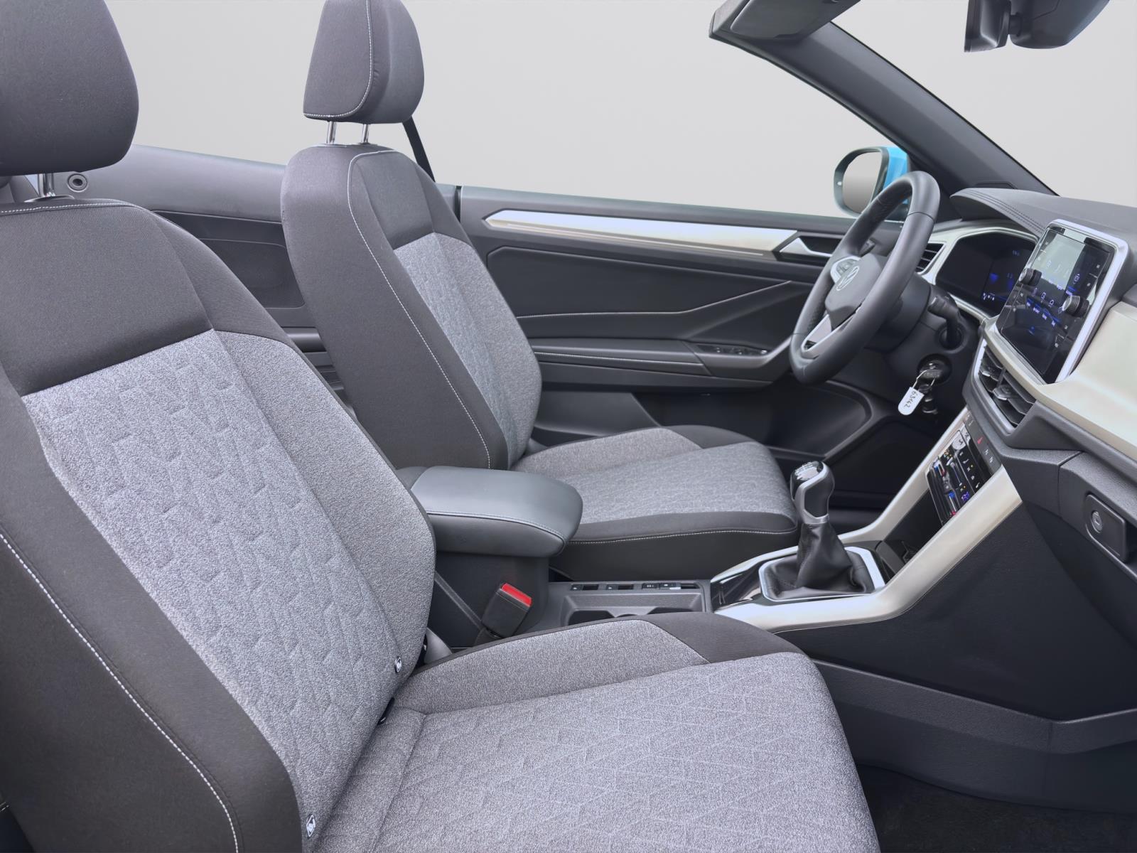 Bild 13: Volkswagen T-Roc Cabrio 1.0 TSI MOVE PDC LED+ SITZHZG