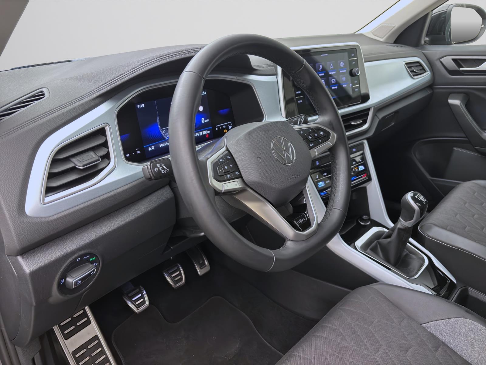 Bild 8: Volkswagen T-Roc 1.0 TSI GOAL NAVI PDC LED SITZHZG