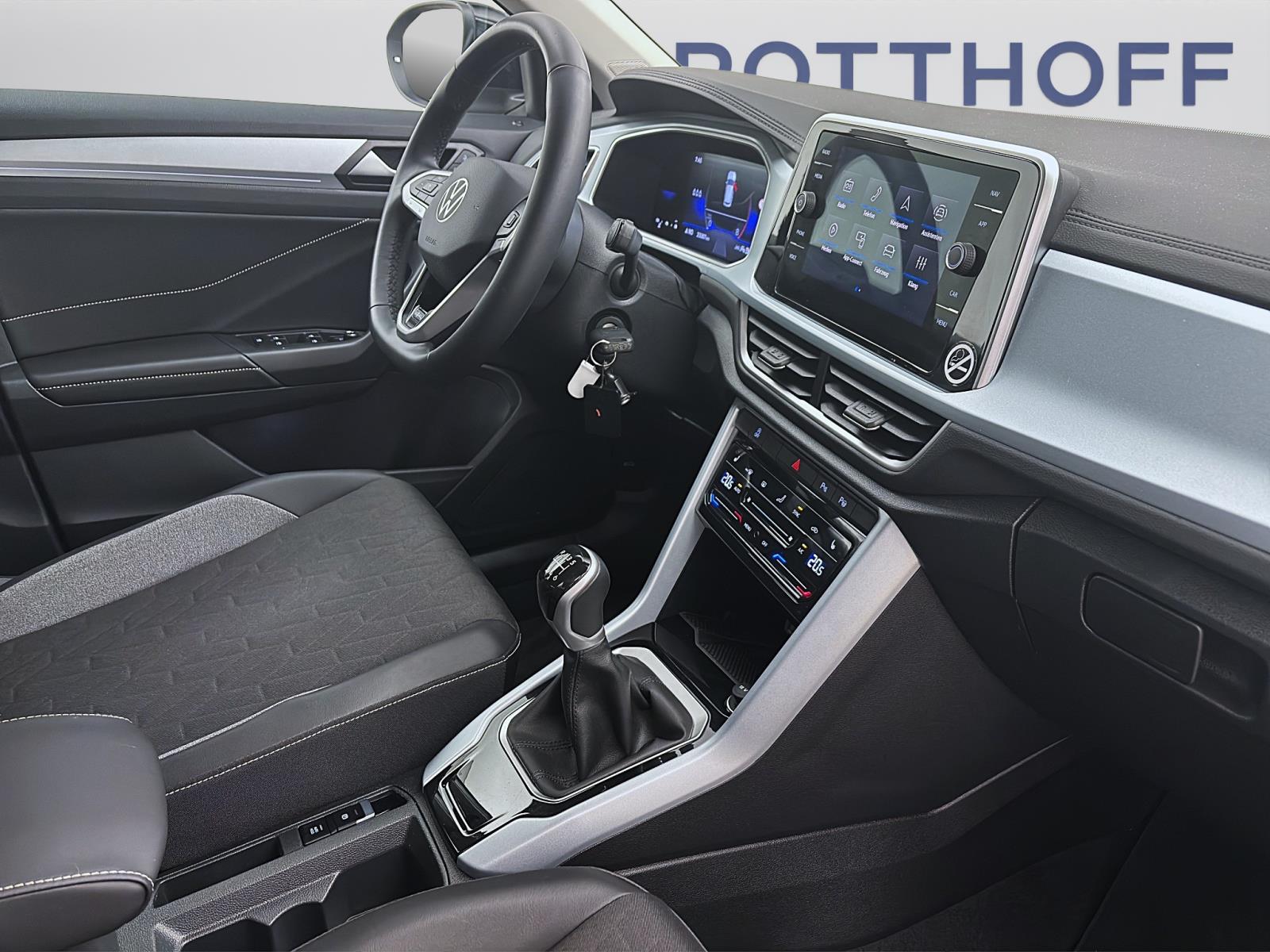 Bild 15: Volkswagen T-Roc 1.0 TSI GOAL NAVI KLIMA PDC SHZG