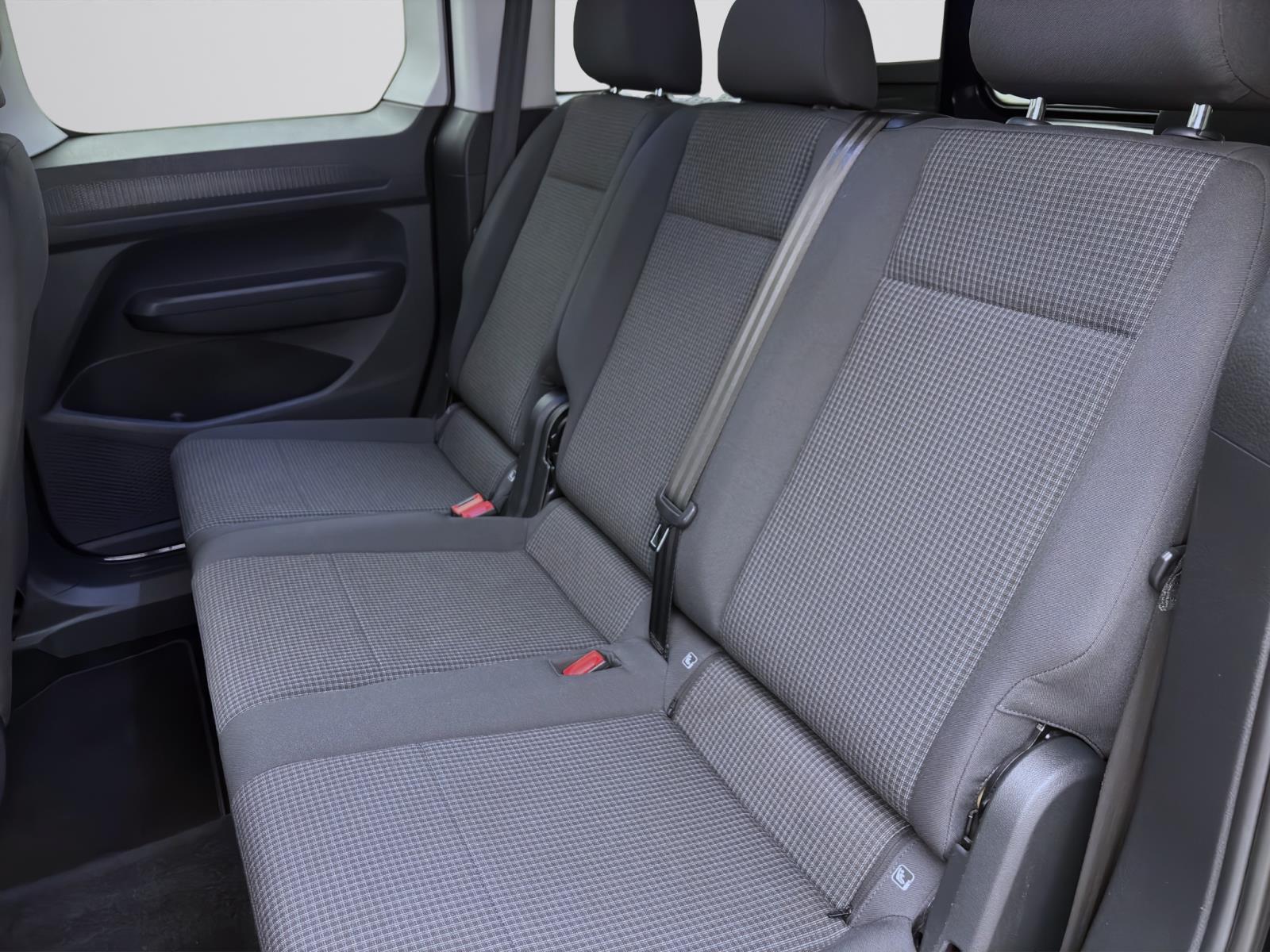 Bild 13: Volkswagen Caddy 2.0 TDI PDC SITZHZG KLIMA DAB+