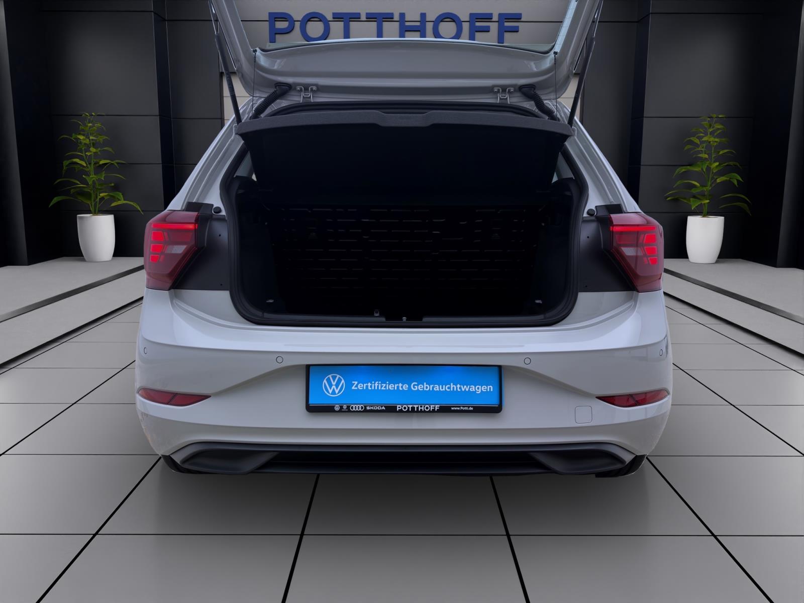 Bild 3: Volkswagen Polo 1.0 MPI SITZHZG LED PDC DAB+