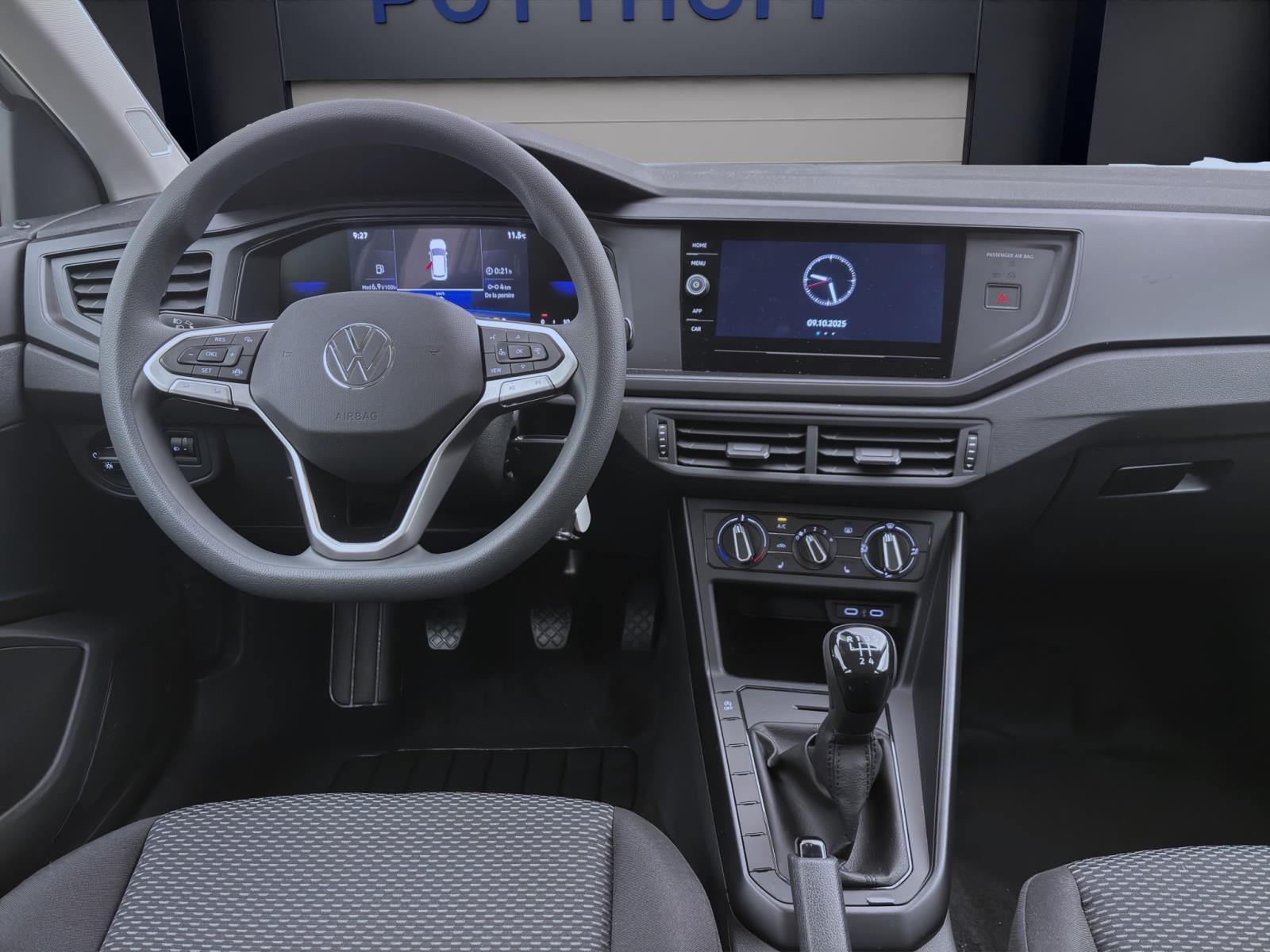 Bild 12: Volkswagen Polo 1.0 MPI SITZHZG LED PDC DAB+