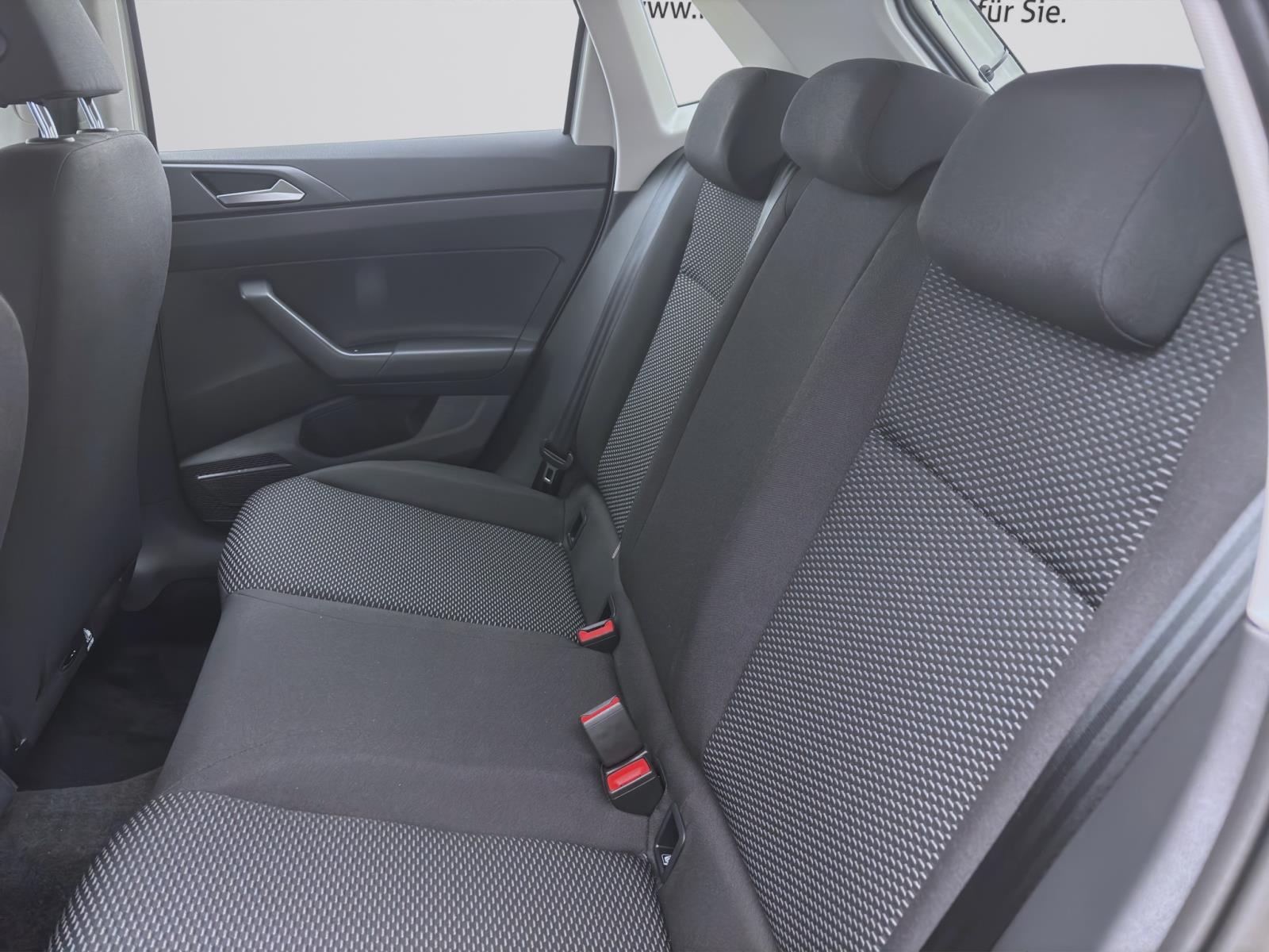 Bild 13: Volkswagen Polo 1.0 MPI SITZHZG LED PDC DAB+