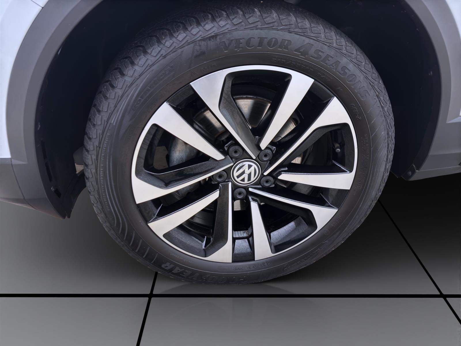 Bild 7: Volkswagen T-Roc 1.5 TSI UNITED NAVI PDC SITZHZG KLIMA