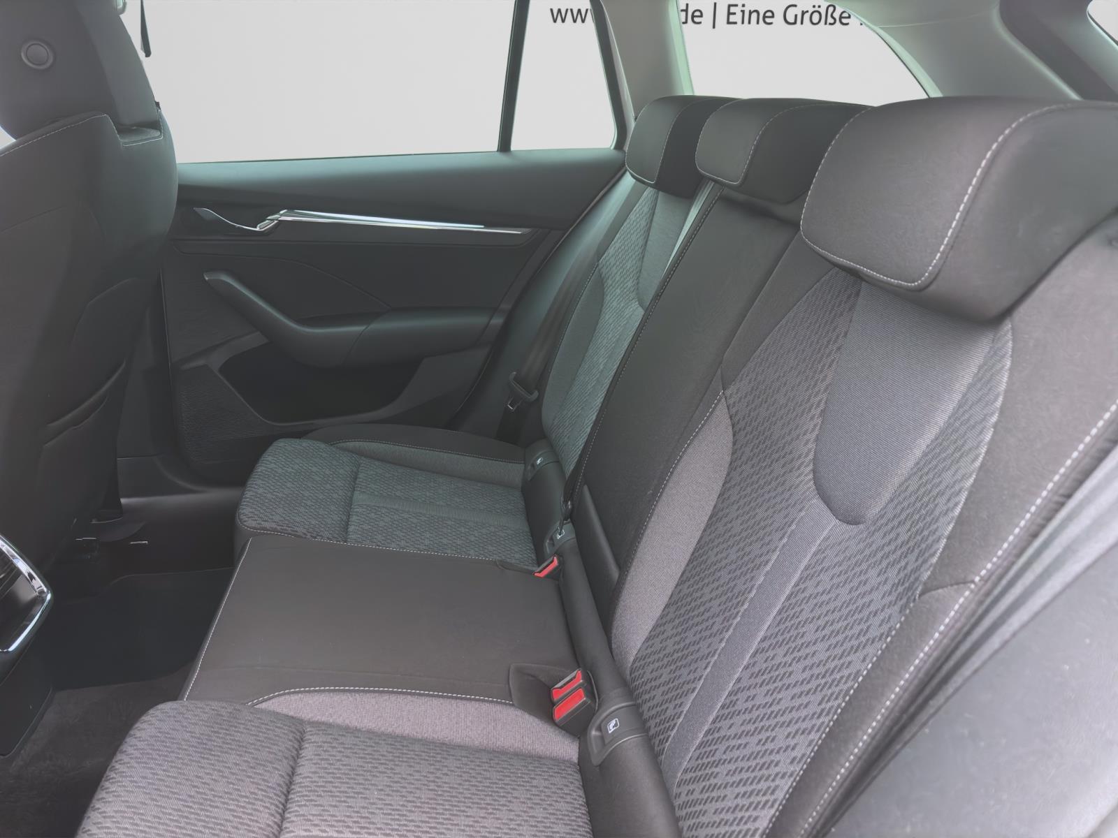 Bild 13: Skoda Octavia Combi 2.0 TDI DSG STYLE NAVI AHK KAMERA PDC