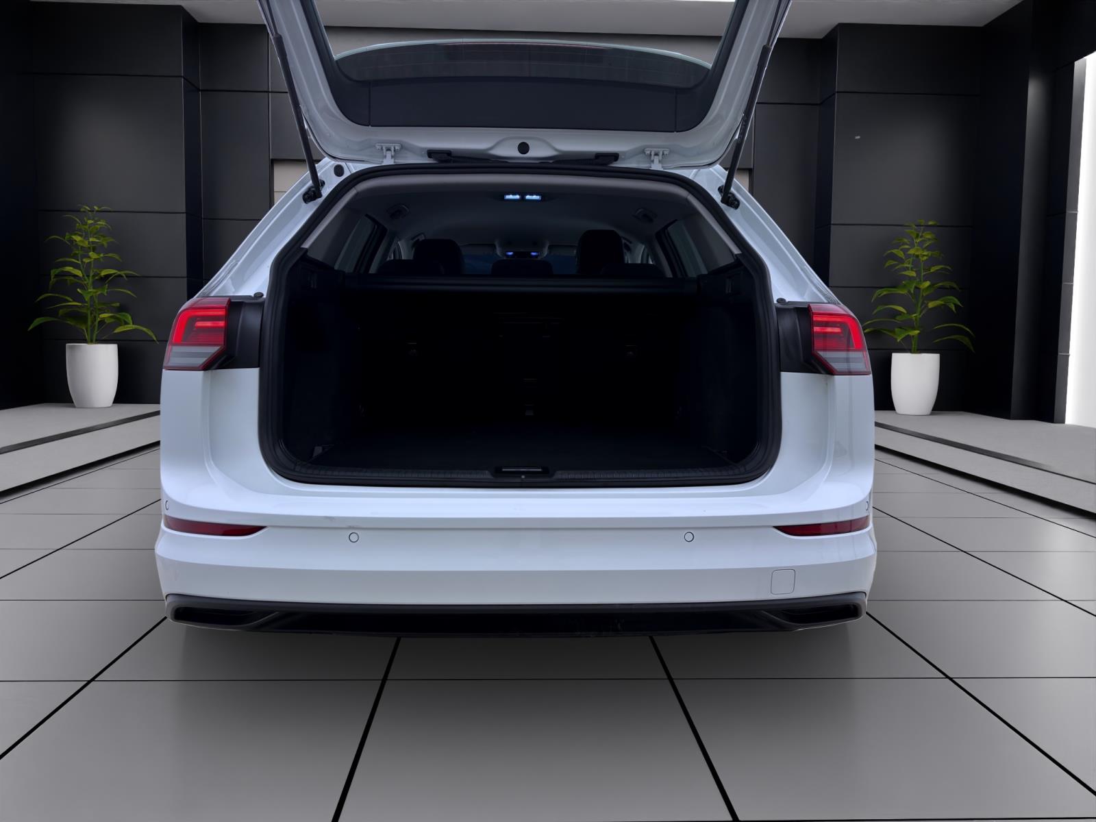 Bild 3: Volkswagen Golf Variant 2.0 TDI DSG LIFE AHK KAMERA PDC LED