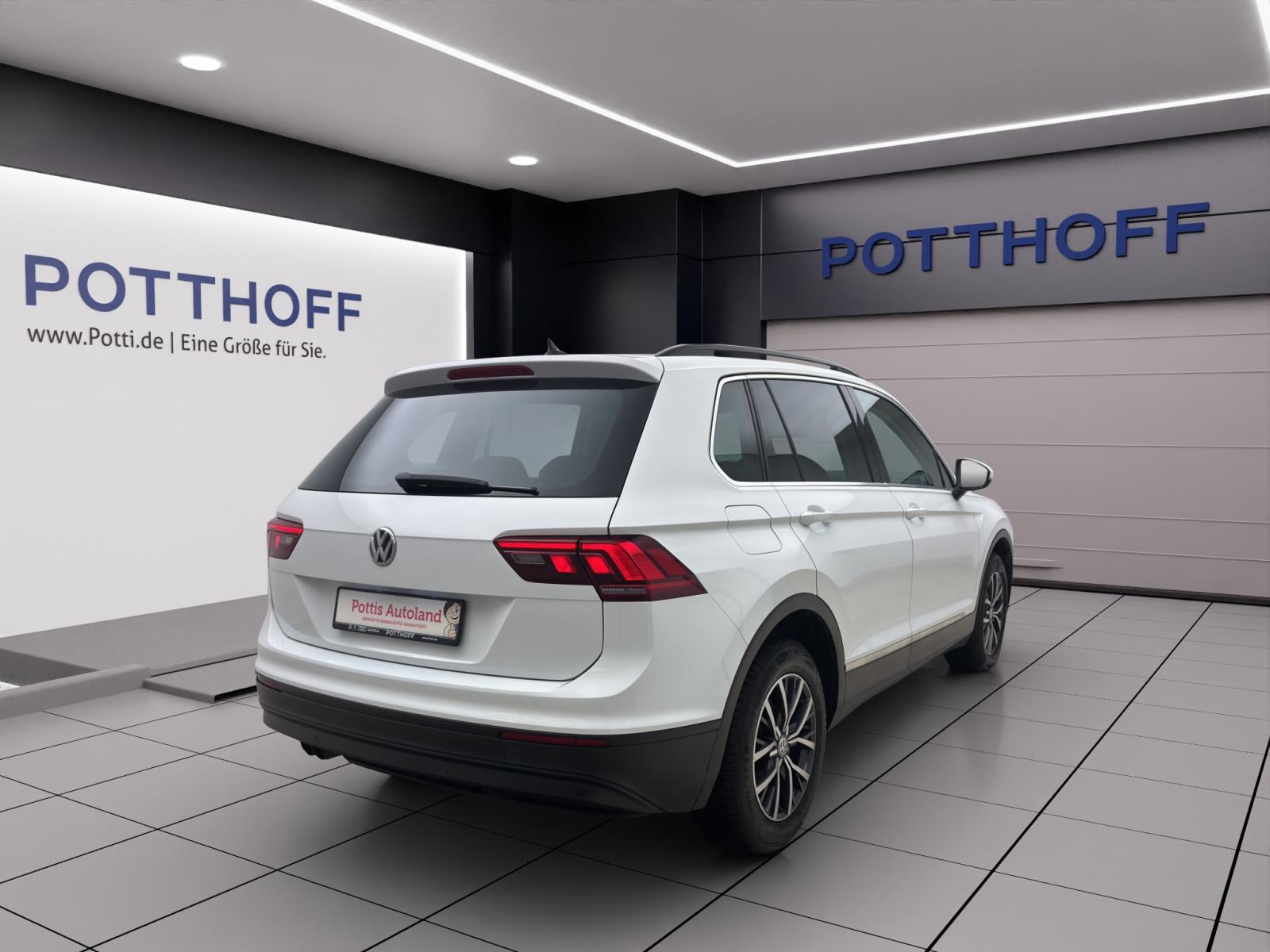 Bild 4: Volkswagen Tiguan 1.4 TSI COMFORTLINE NAVI PDC SITZHZG AHK