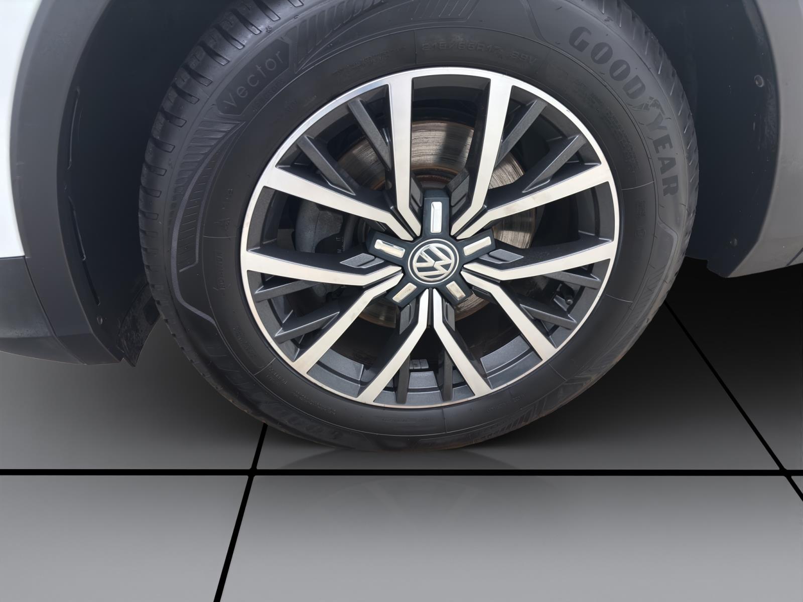 Bild 7: Volkswagen Tiguan 1.4 TSI COMFORTLINE NAVI PDC SITZHZG AHK