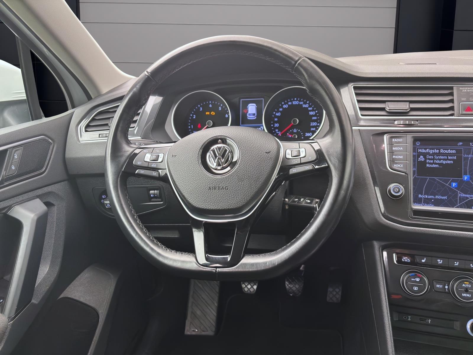 Bild 10: Volkswagen Tiguan 1.4 TSI COMFORTLINE NAVI PDC SITZHZG AHK