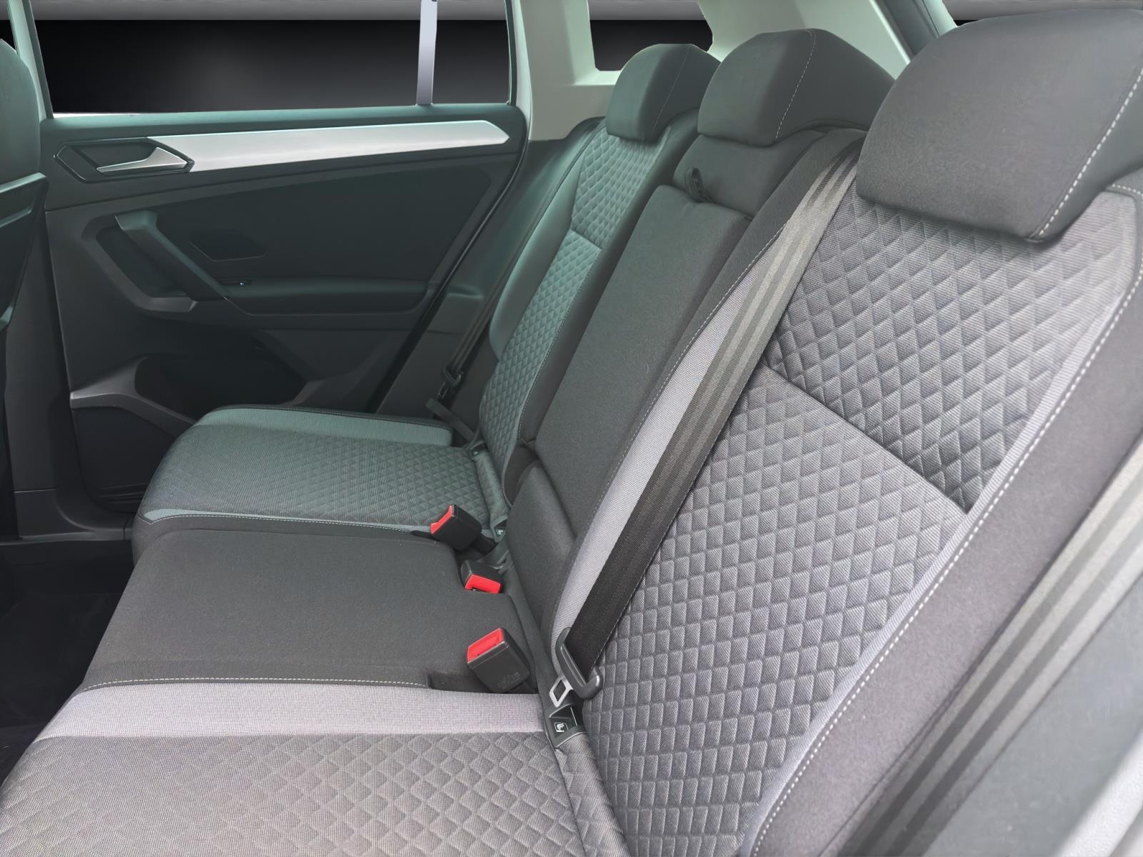 Bild 13: Volkswagen Tiguan 1.4 TSI COMFORTLINE NAVI PDC SITZHZG AHK