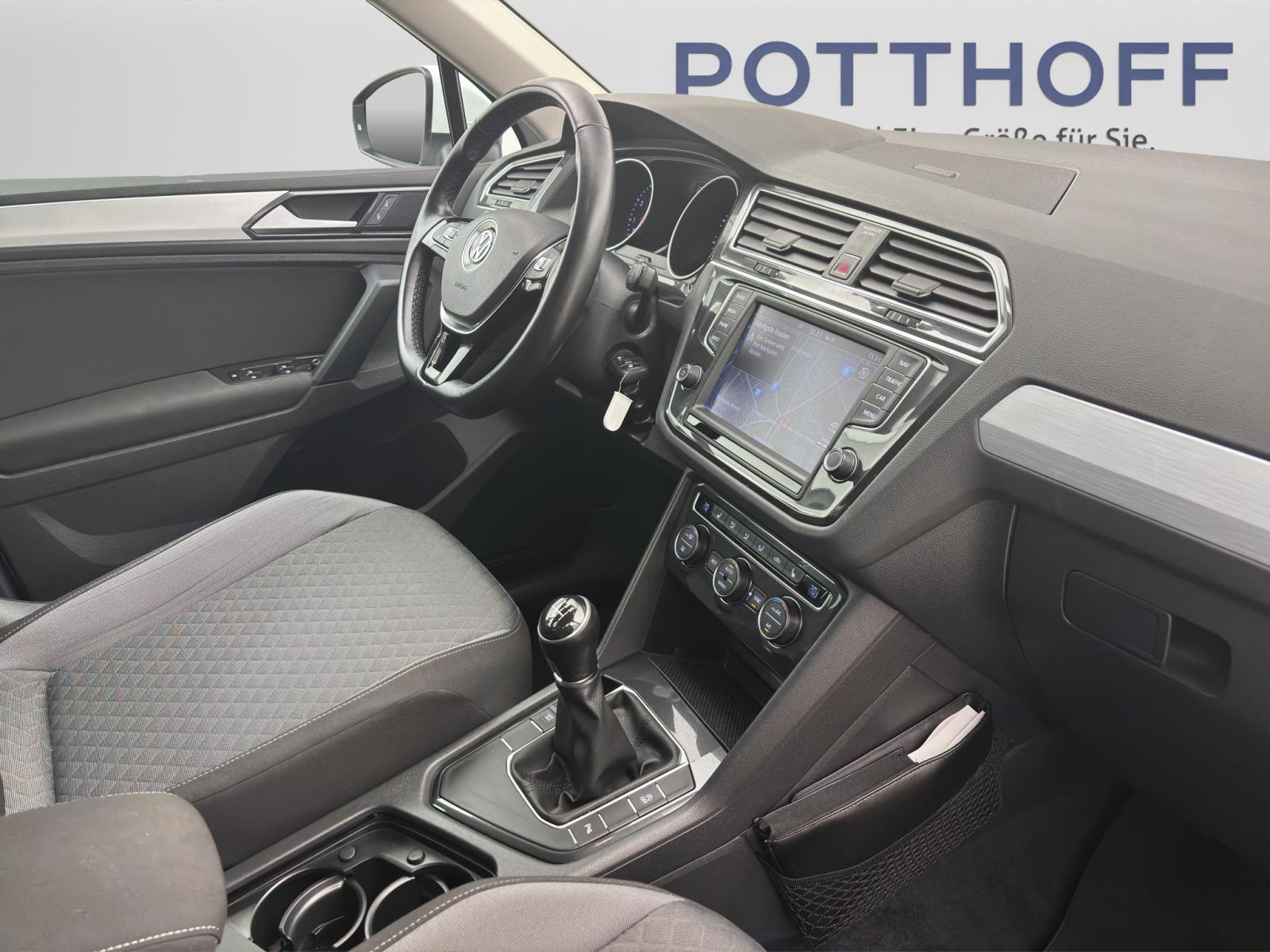 Bild 15: Volkswagen Tiguan 1.4 TSI COMFORTLINE NAVI PDC SITZHZG AHK