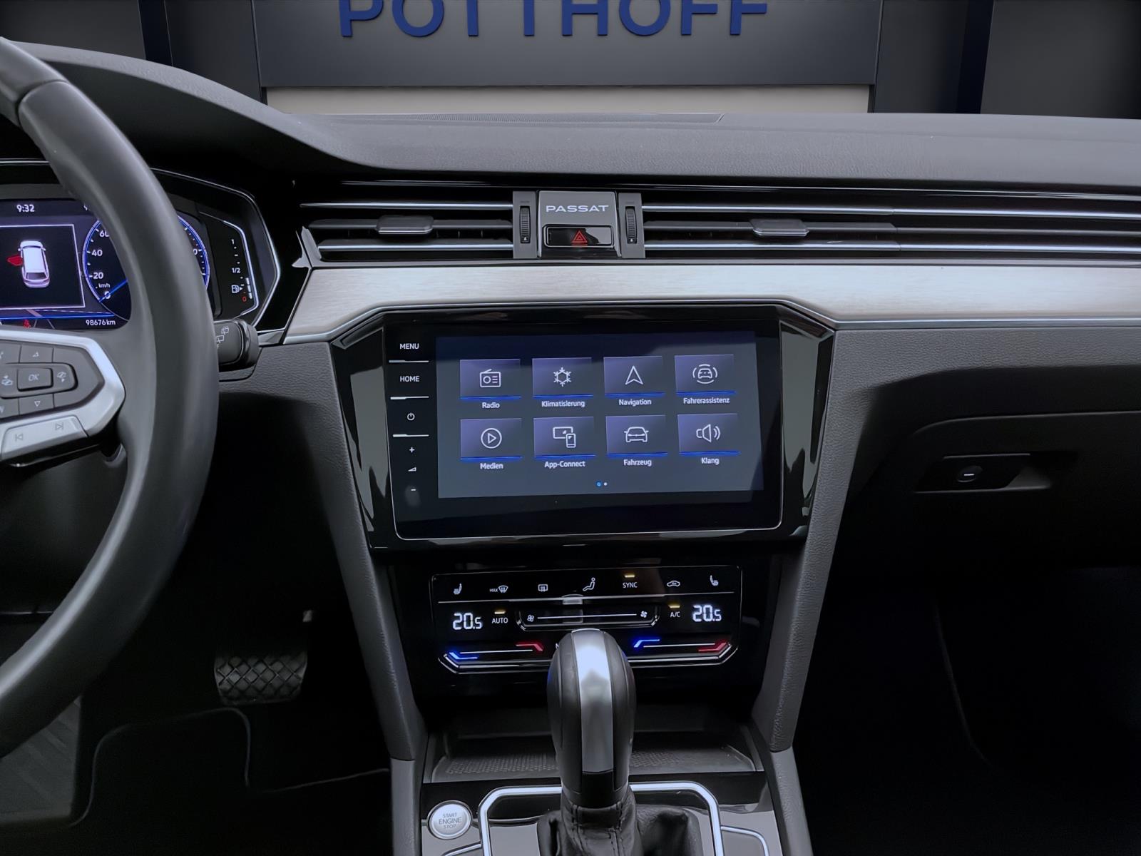 Bild 12: Volkswagen Passat Variant 2.0 TDI DSG ELEGANCE STANDHZG AHK PANO IQ.LIGHT