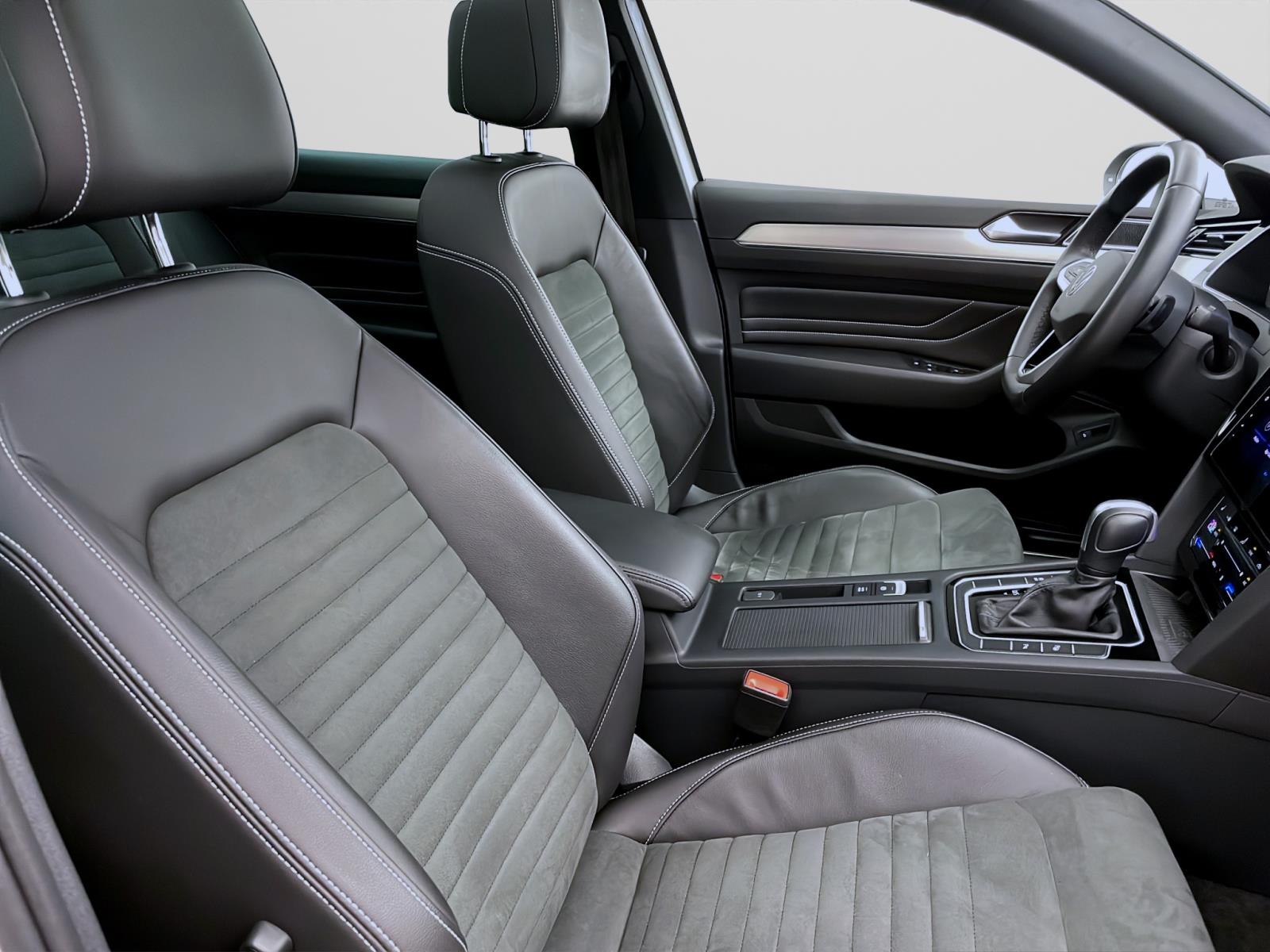 Bild 14: Volkswagen Passat Variant 2.0 TDI DSG ELEGANCE STANDHZG AHK PANO IQ.LIGHT