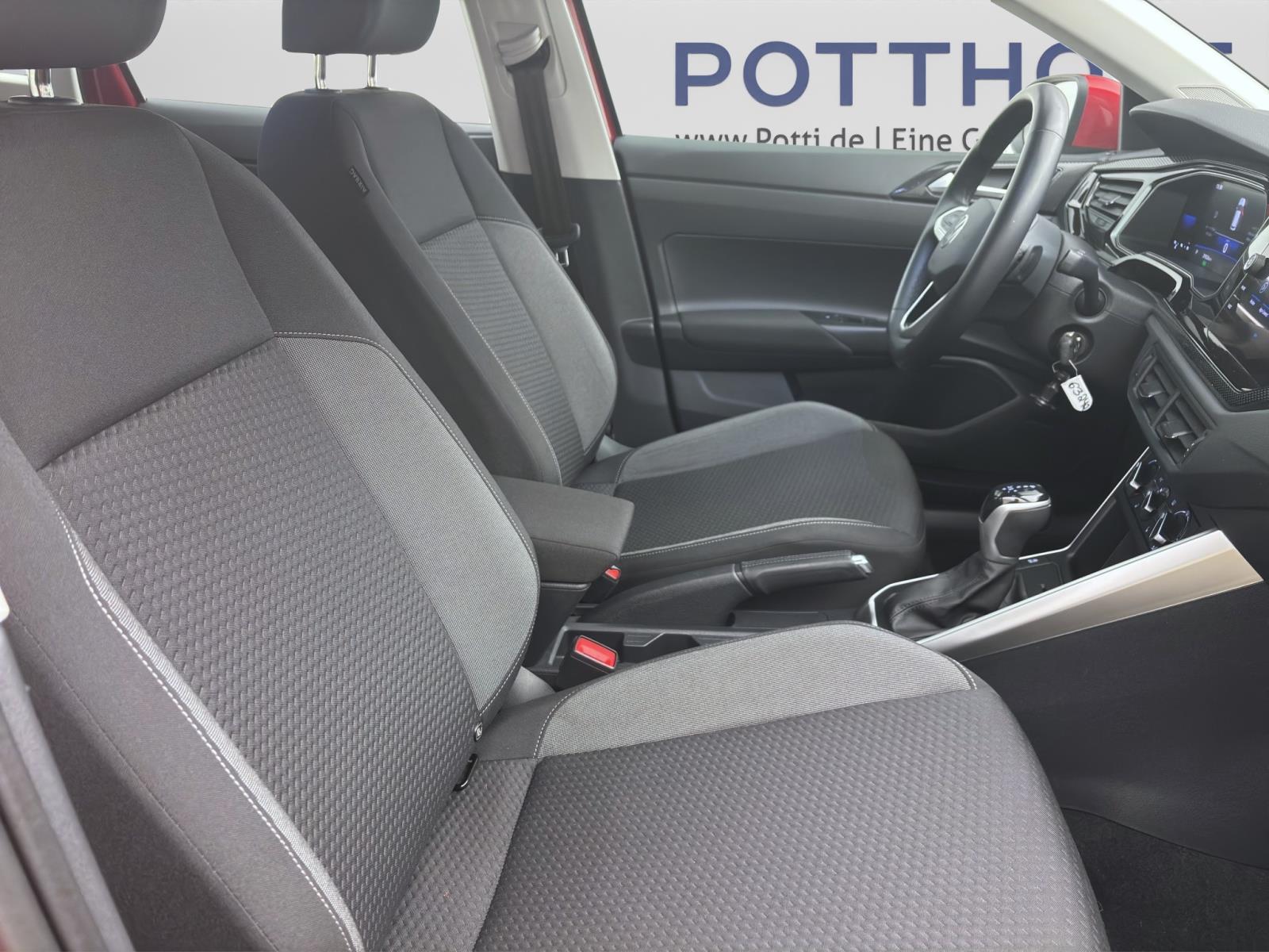 Bild 14: Volkswagen Taigo 1.0 TSI DSG LIFE SITZHZG PDC LED DAB+