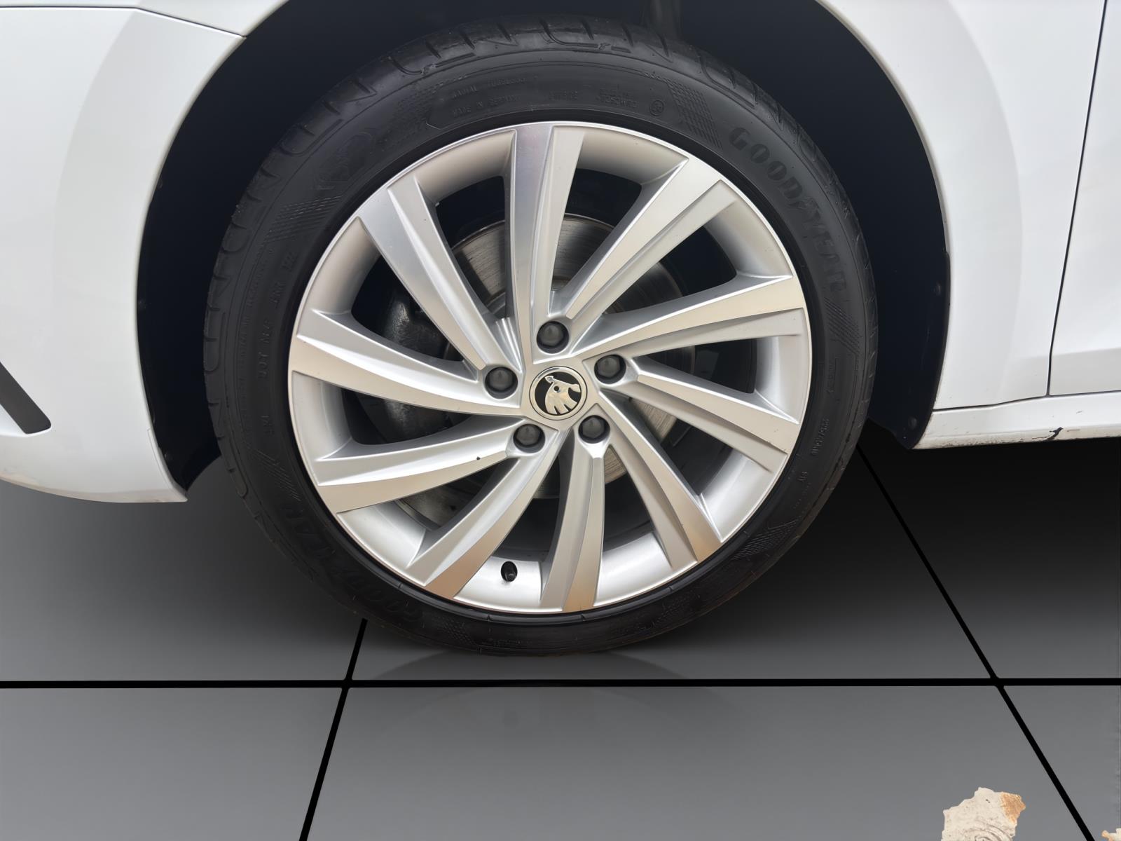 Bild 7: Skoda Octavia Combi iV 1.4 TSI DSG STYLE NAVI PDC LED SITZHZG