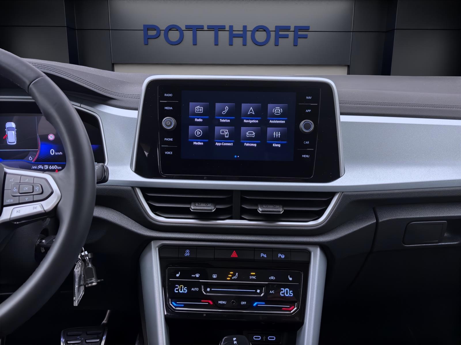 Bild 12: Volkswagen T-Roc 2.0 TDI DSG GOAL AHK NAVI KAMERA PDC