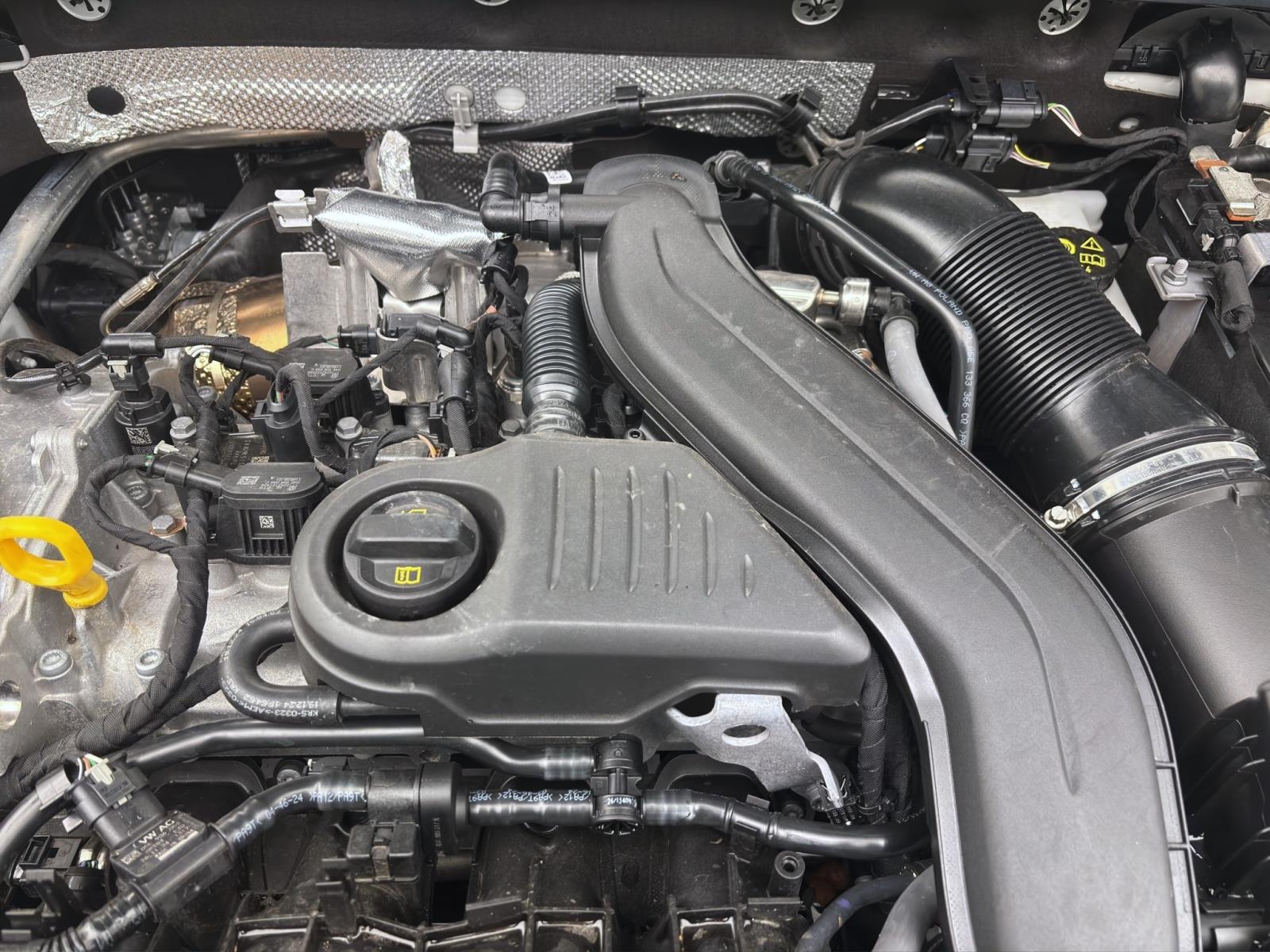 Bild 16: Volkswagen T-Roc 1.5 TSI DSG R-LINE AHK NAVI KAMERA PDC