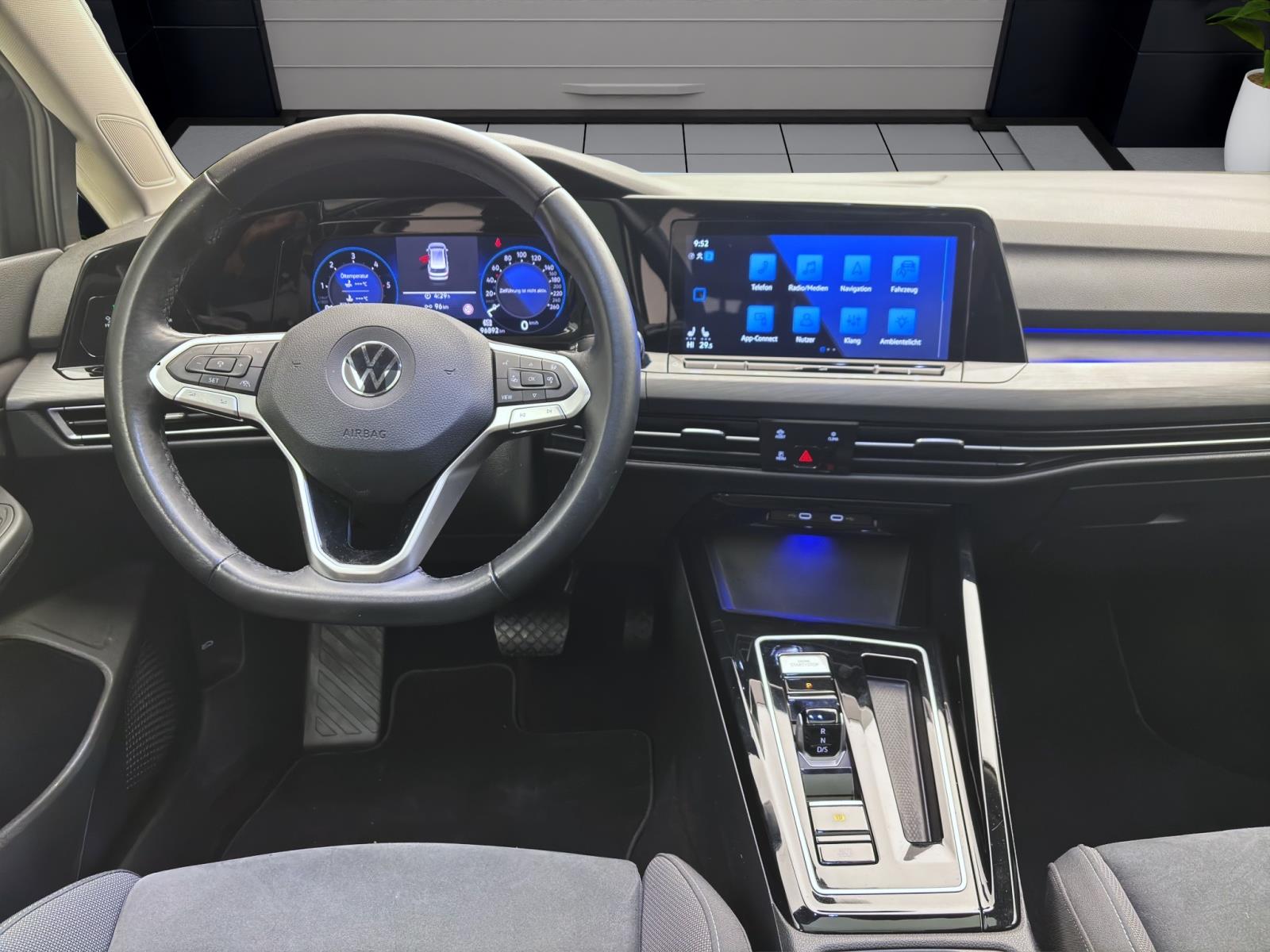 Bild 10: Volkswagen Golf Variant 2.0 TDI DSG STYLE NAVI PANO PDC KAMERA