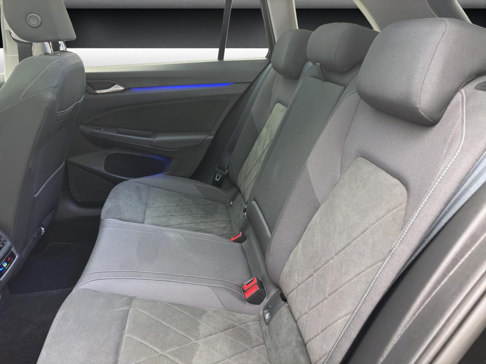 Bild 12: Volkswagen Golf Variant 2.0 TDI DSG STYLE NAVI PANO PDC KAMERA