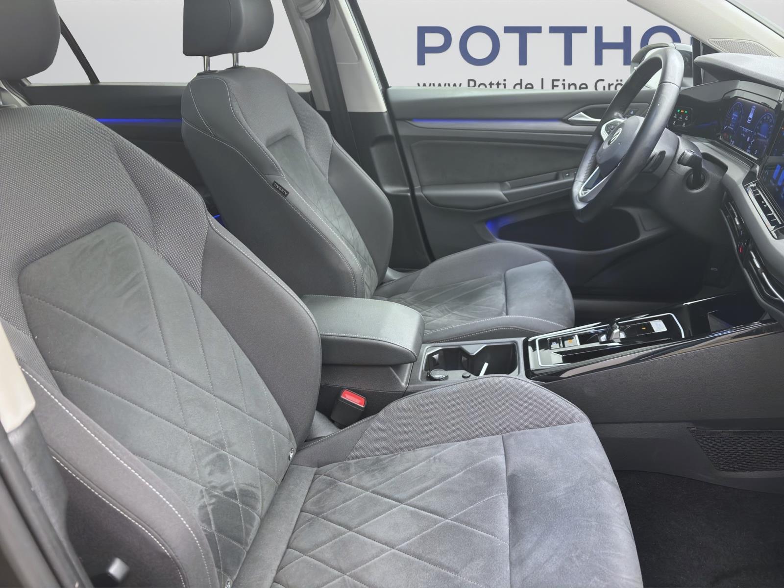 Bild 13: Volkswagen Golf Variant 2.0 TDI DSG STYLE NAVI PANO PDC KAMERA