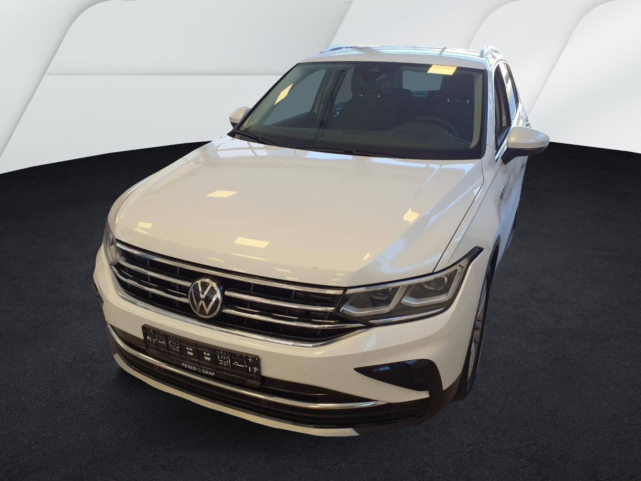 Volkswagen Tiguan 2.0 TDI DSG 4M ELEGANCE STANDHZG AHK IQ.LIGHT NAVI 8701595