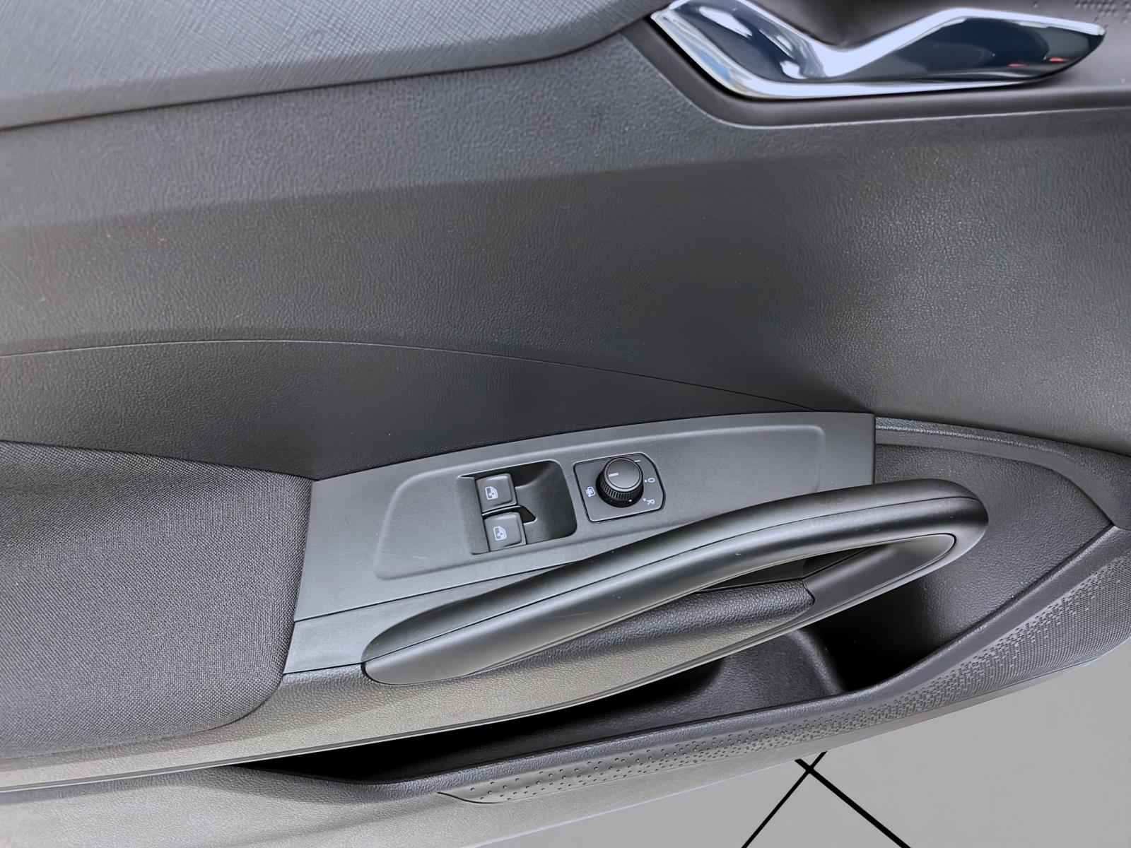 Bild 9: Skoda Fabia 1.0 TSI DSG AMBITION NAVI SITZHZG PDC LED