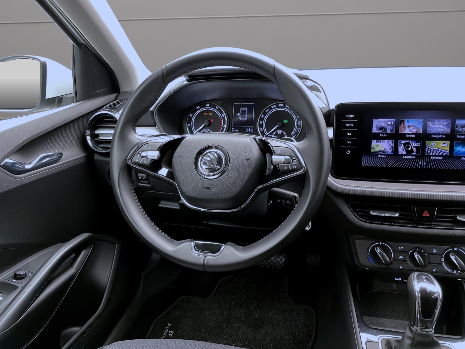 Bild 10: Skoda Fabia 1.0 TSI DSG AMBITION NAVI SITZHZG PDC LED