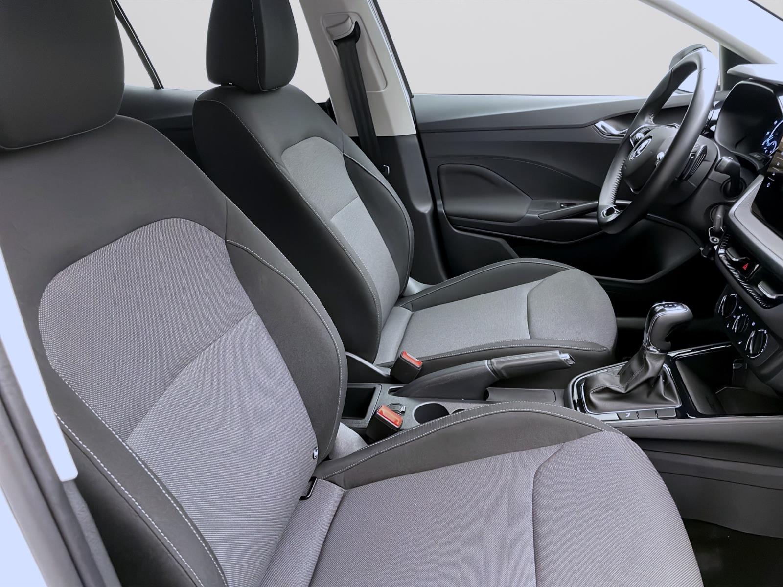 Bild 14: Skoda Fabia 1.0 TSI DSG AMBITION NAVI SITZHZG PDC LED