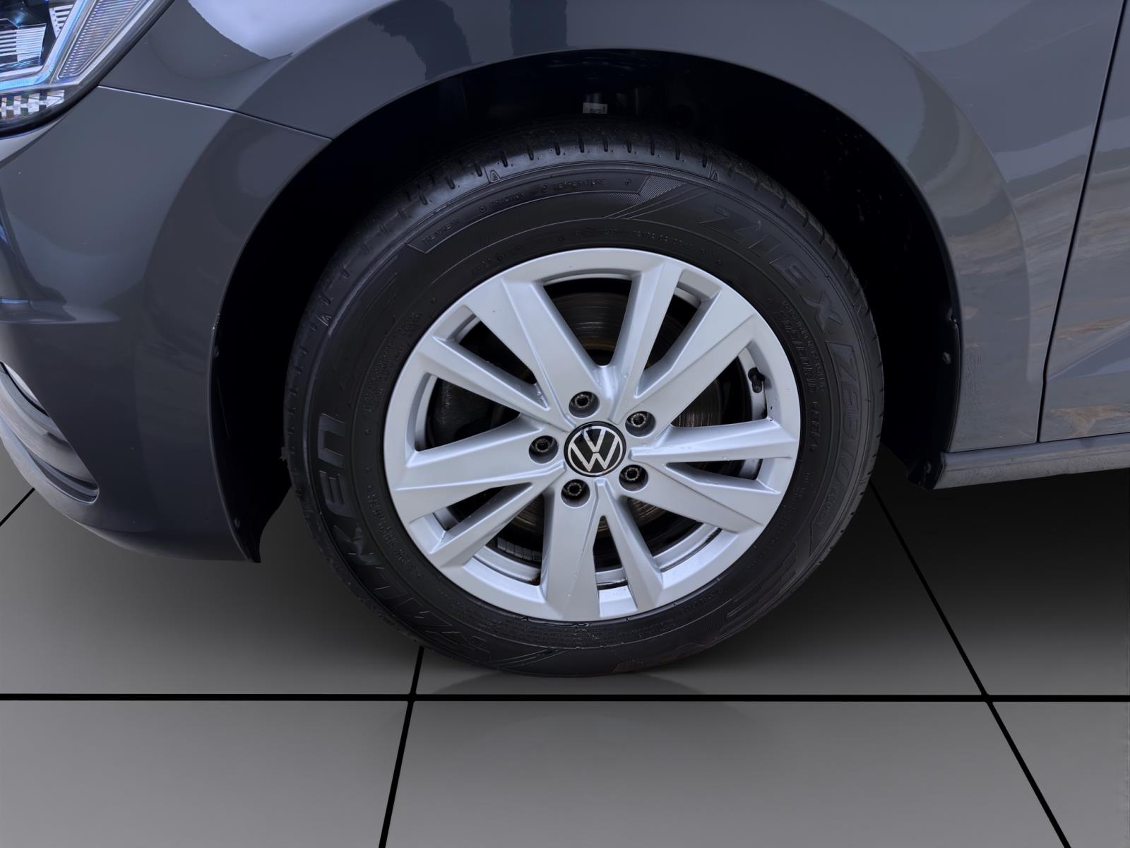 Bild 7: Volkswagen Touran 2.0 TDI COMFORTLINE NAVI AHK KAMERA KLIMA