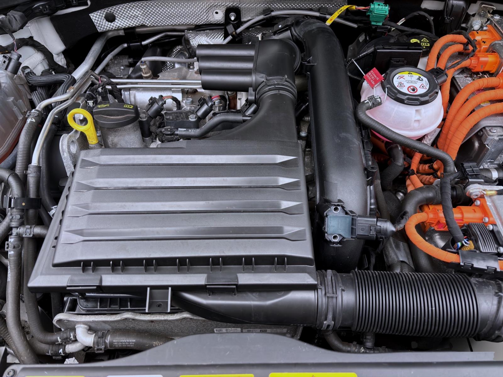 Bild 17: Cupra Leon 1.4 TSI e-Hybrid VZ NAVI PDC SITZHZG KLIMA LED