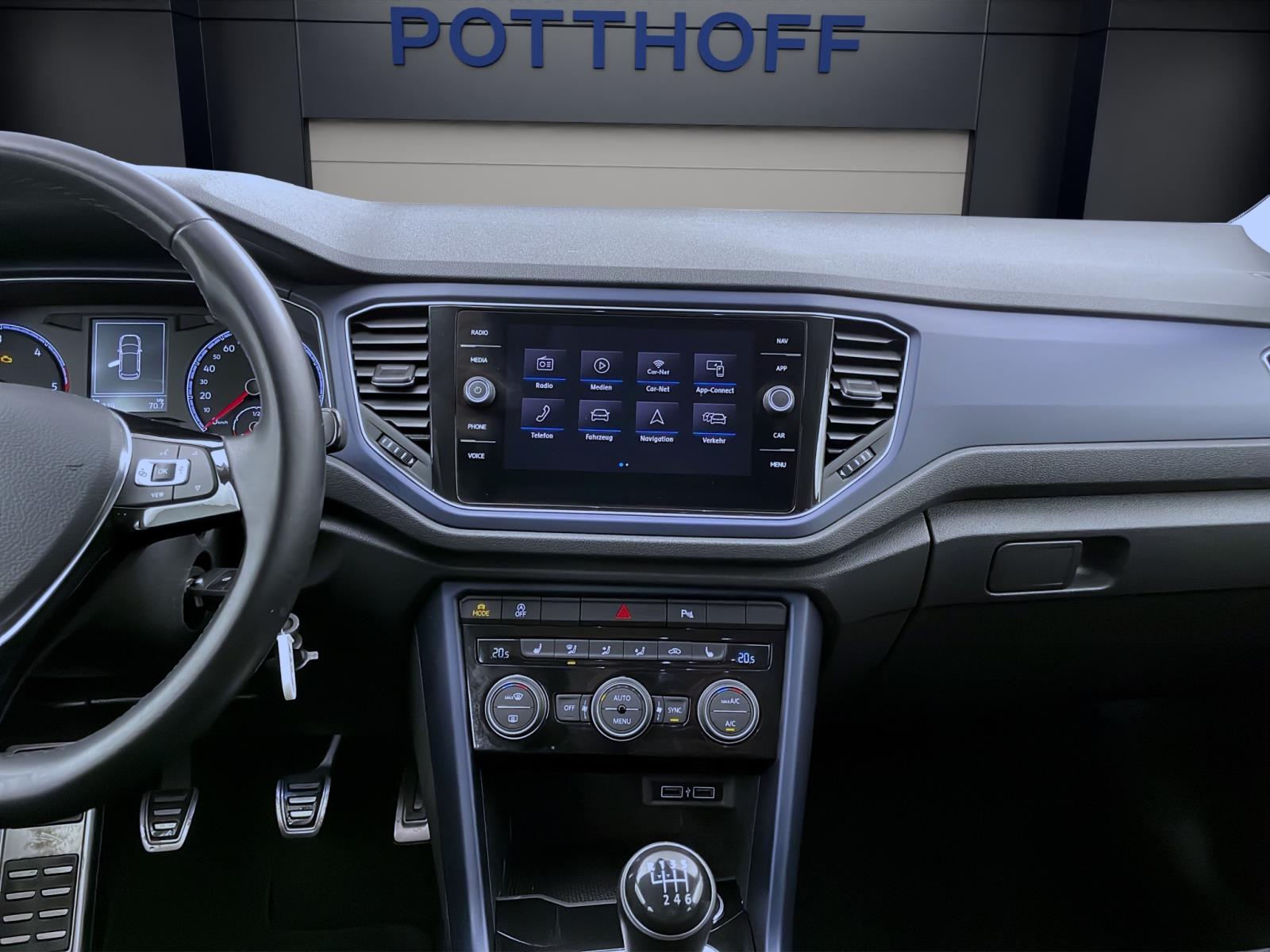 Bild 12: Volkswagen T-Roc 1.6 TDI UNITED AHK NAVI SITZHZG PDC