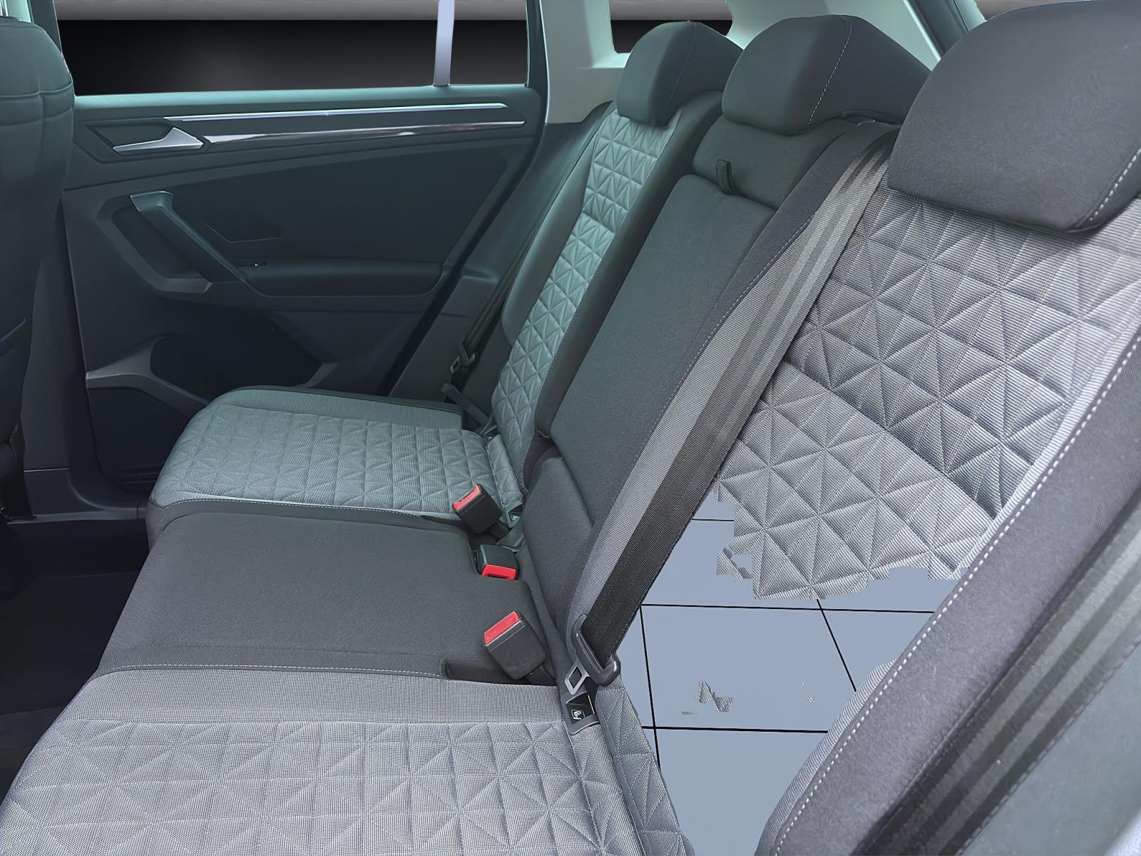 Bild 13: Volkswagen Tiguan 2.0 TDI DSG 4M LIFE NAVI PDC IQ.LIGHT AHK