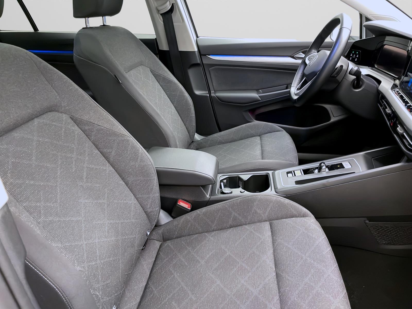 Bild 14: Volkswagen Golf Variant 2.0 TDI DSG LIFE PANO NAVI PDC SITZHZG