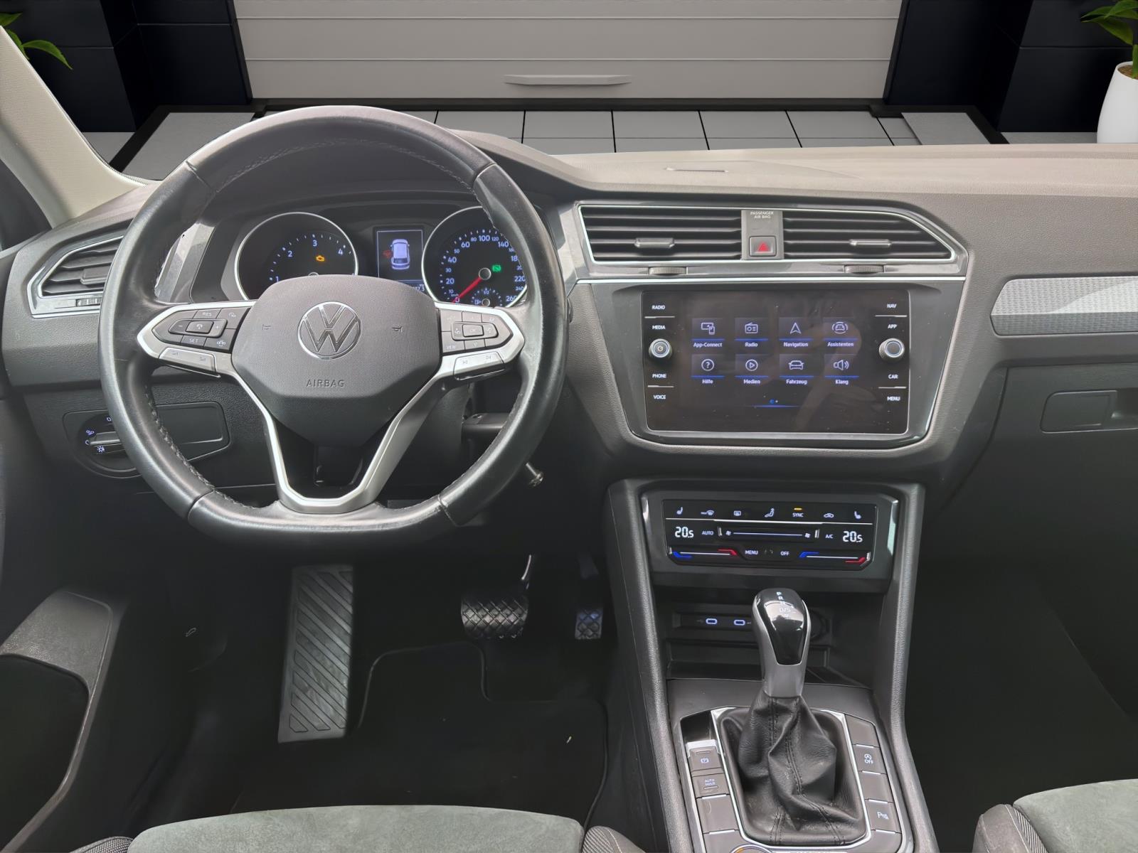 Bild 11: Volkswagen Tiguan 2.0 TDI DSG 4M LIFE NAVI AHK KLIMA SHZG