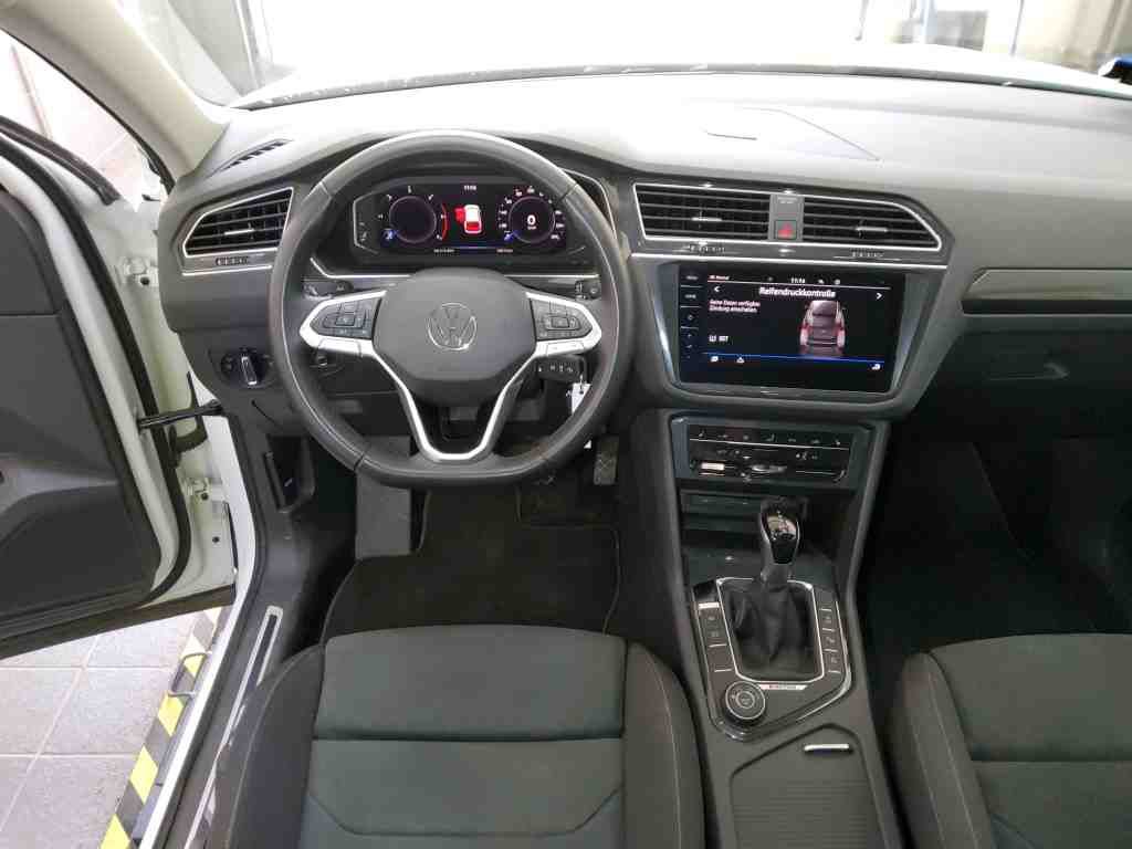 Bild 2: Volkswagen Tiguan 2.0 TDI DSG 4M ELEGANCE STANDHZG IQ.LIGHT PDC