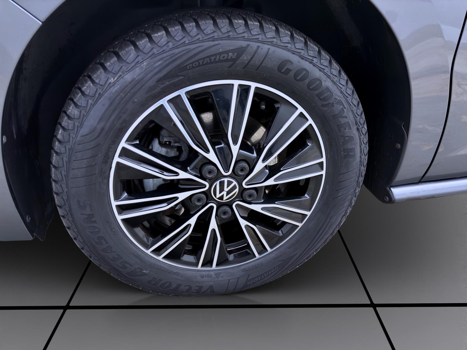 Bild 7: Volkswagen T7 Multivan 2.0 TDI DSG LANG AHK NAVI PDC LED