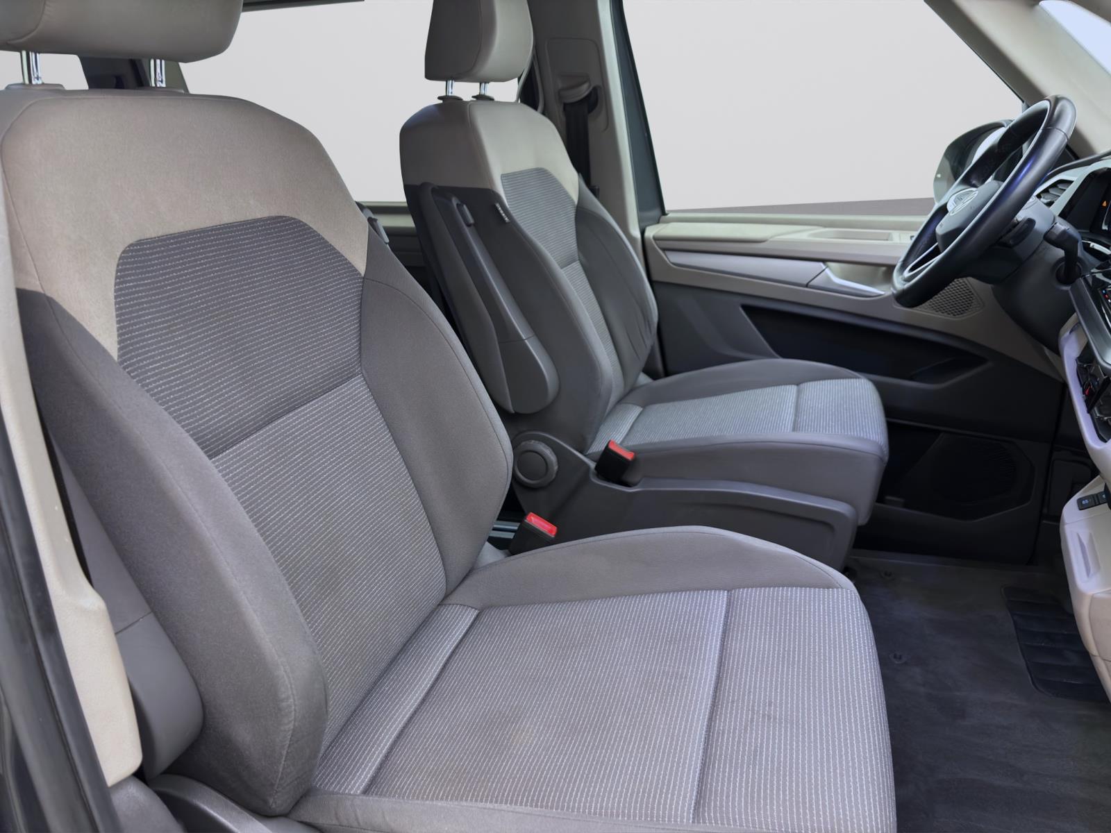 Bild 13: Volkswagen T7 Multivan 2.0 TDI DSG LANG AHK NAVI PDC LED