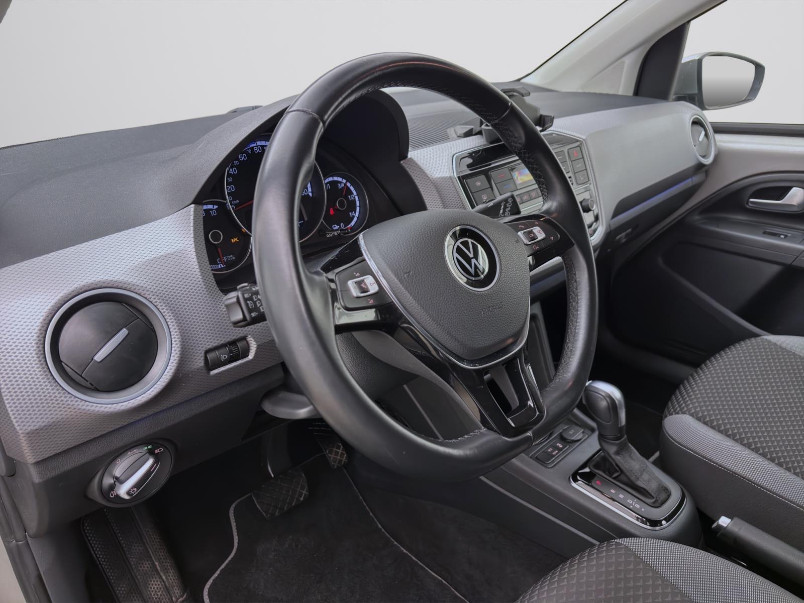 Bild 12: Volkswagen e-up! ACTIVE KAMERA PDC SITZHZG KLIMA LED