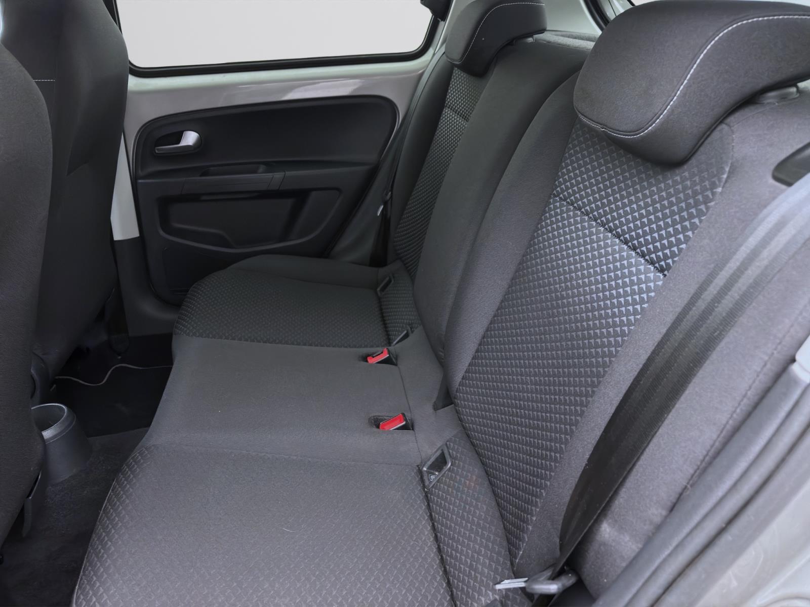 Bild 14: Volkswagen e-up! ACTIVE KAMERA PDC SITZHZG KLIMA LED