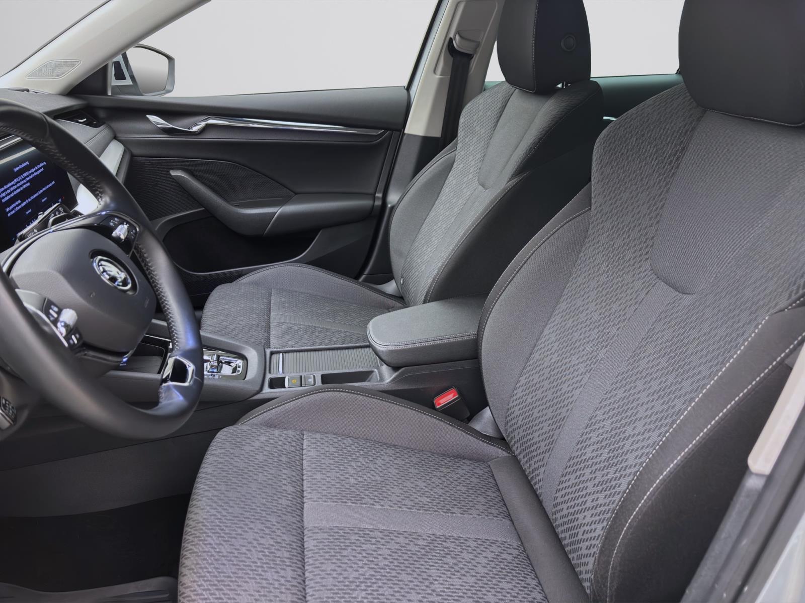 Bild 8: Skoda Octavia Combi 2.0 TDI DSG STYLE NAVI PDC LED HuD