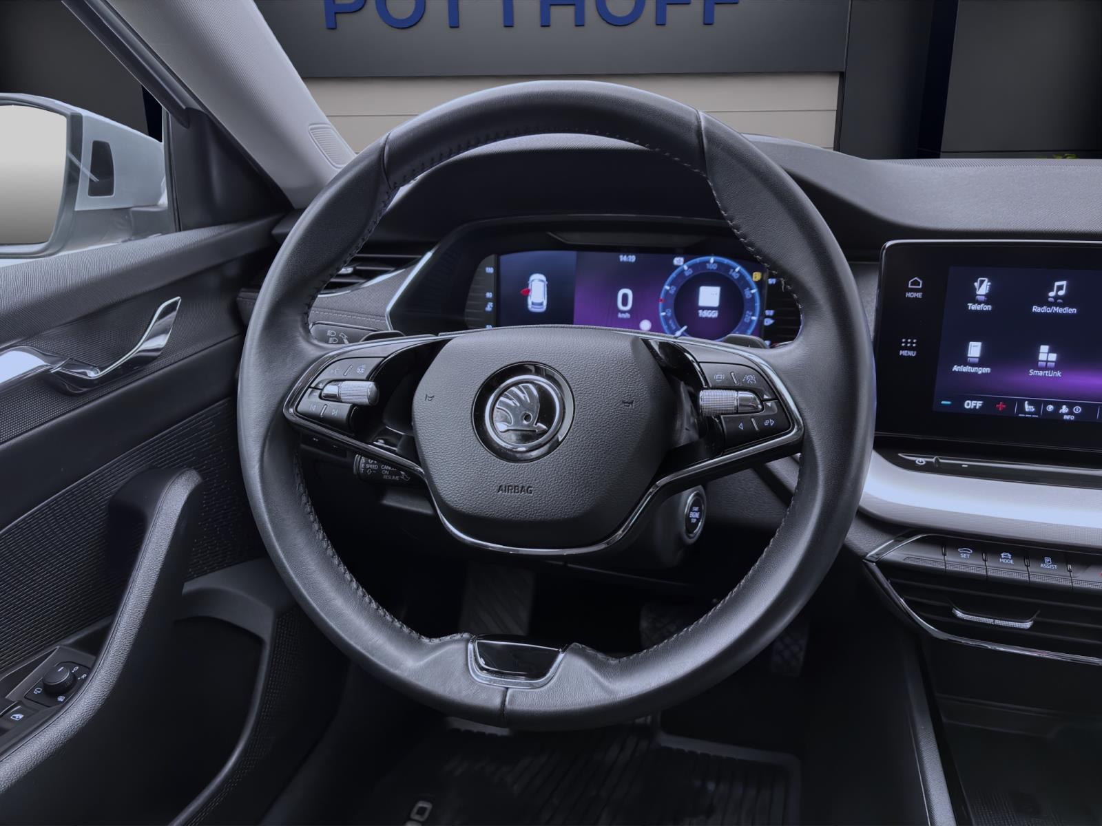 Bild 10: Skoda Octavia Combi 2.0 TDI DSG STYLE NAVI PDC LED HuD